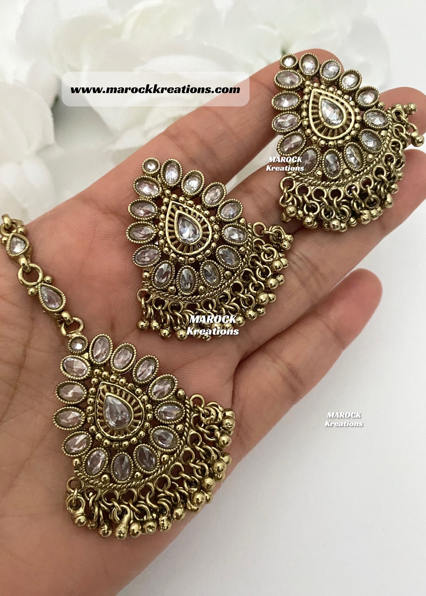 Antique Gold Polki Studs/Earrings and tikka set