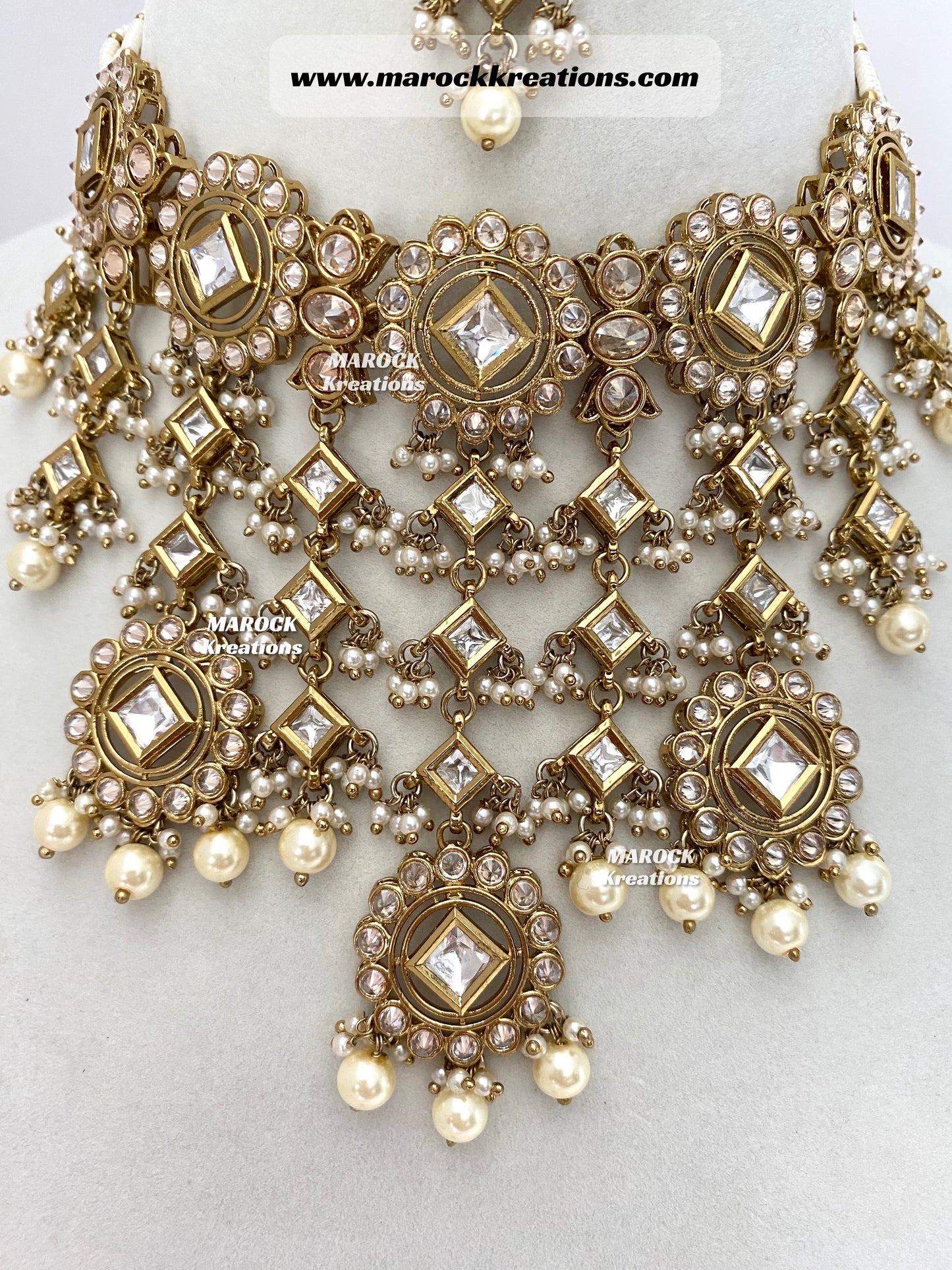 Antique Gold Kundan/Polki Statement Choker set