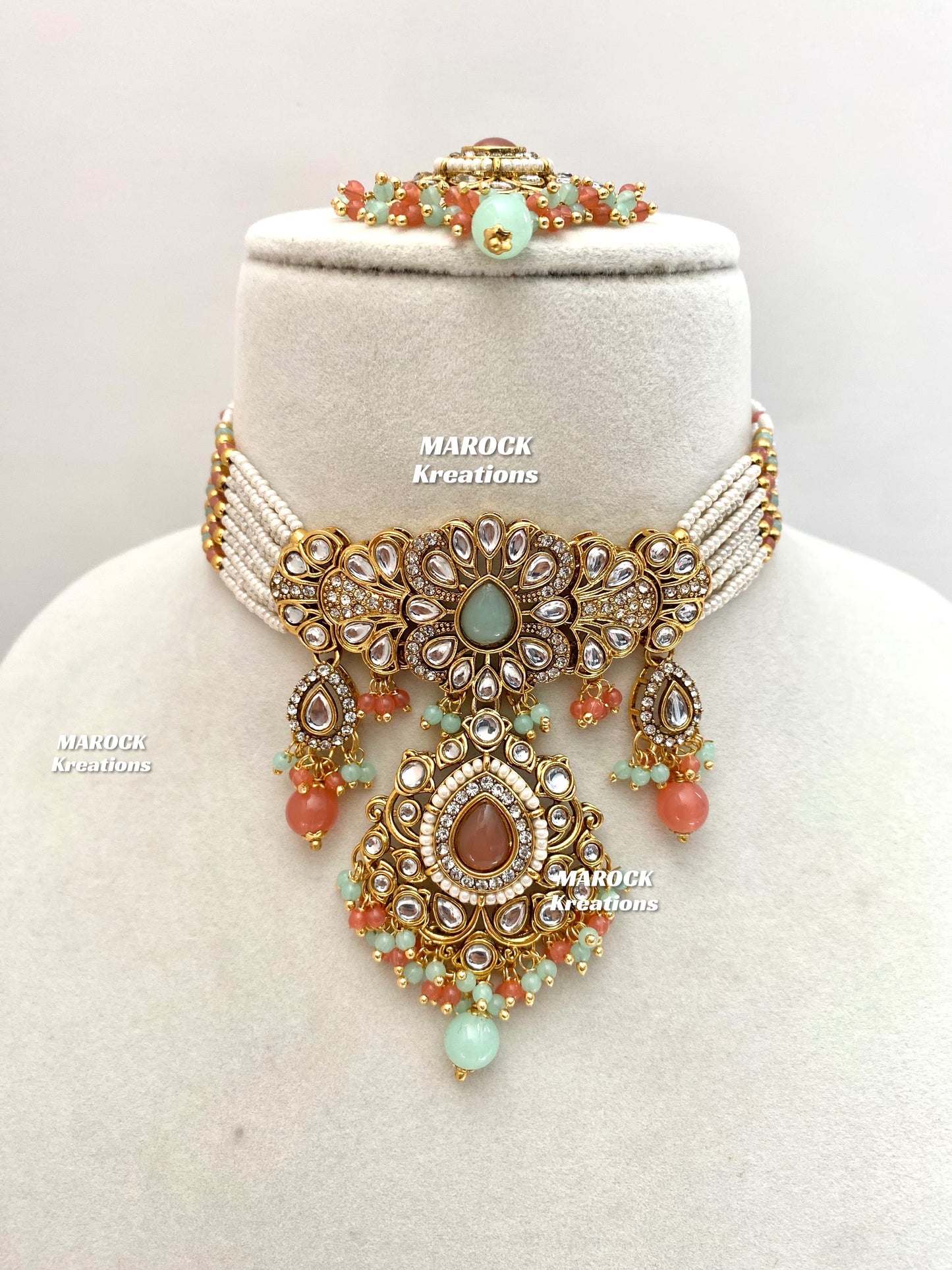 Mahima Premium Quality Kundan Choker set