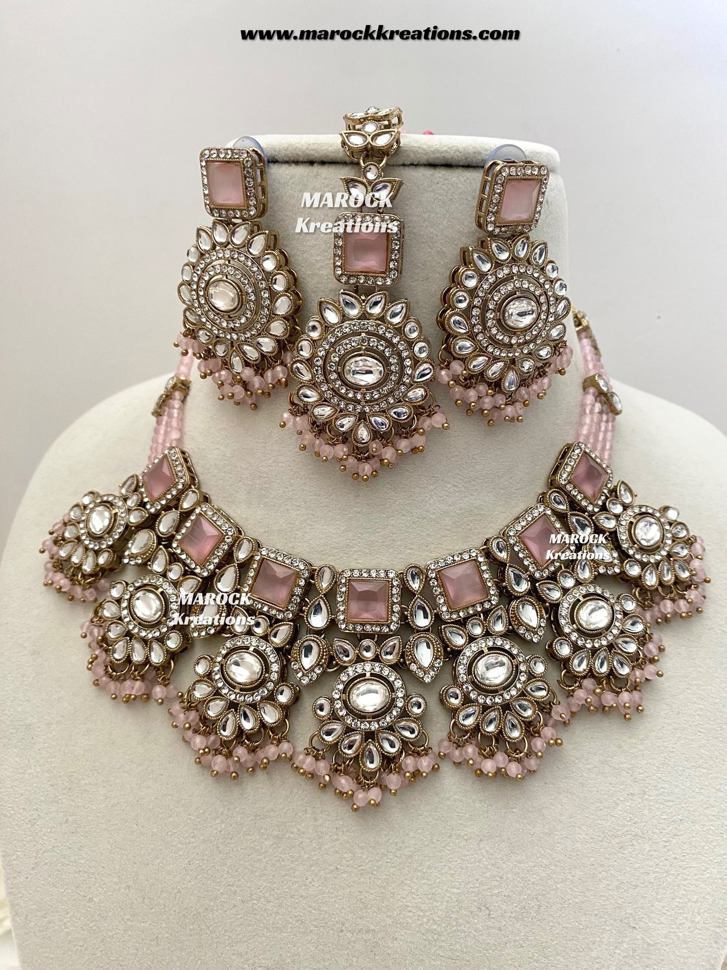 Christi Premium Quality Kundan Statement necklace set
