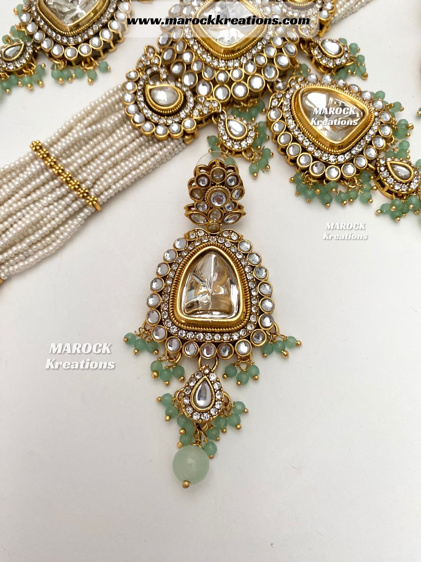 Aarzoo Kundan Statement Choker set