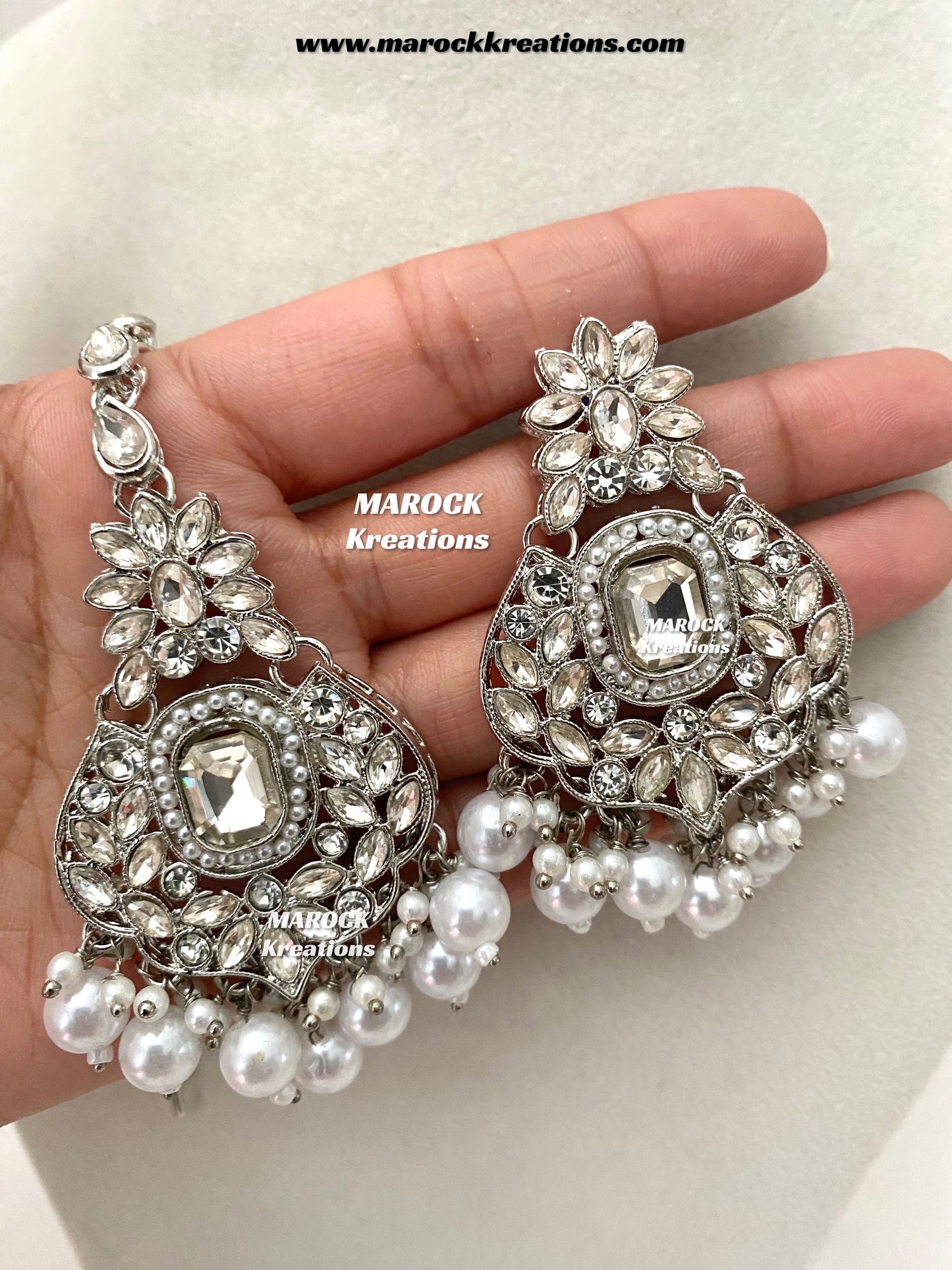 Inati Silver Polki Choker set