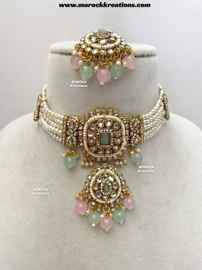 Moony Kundan Choker set