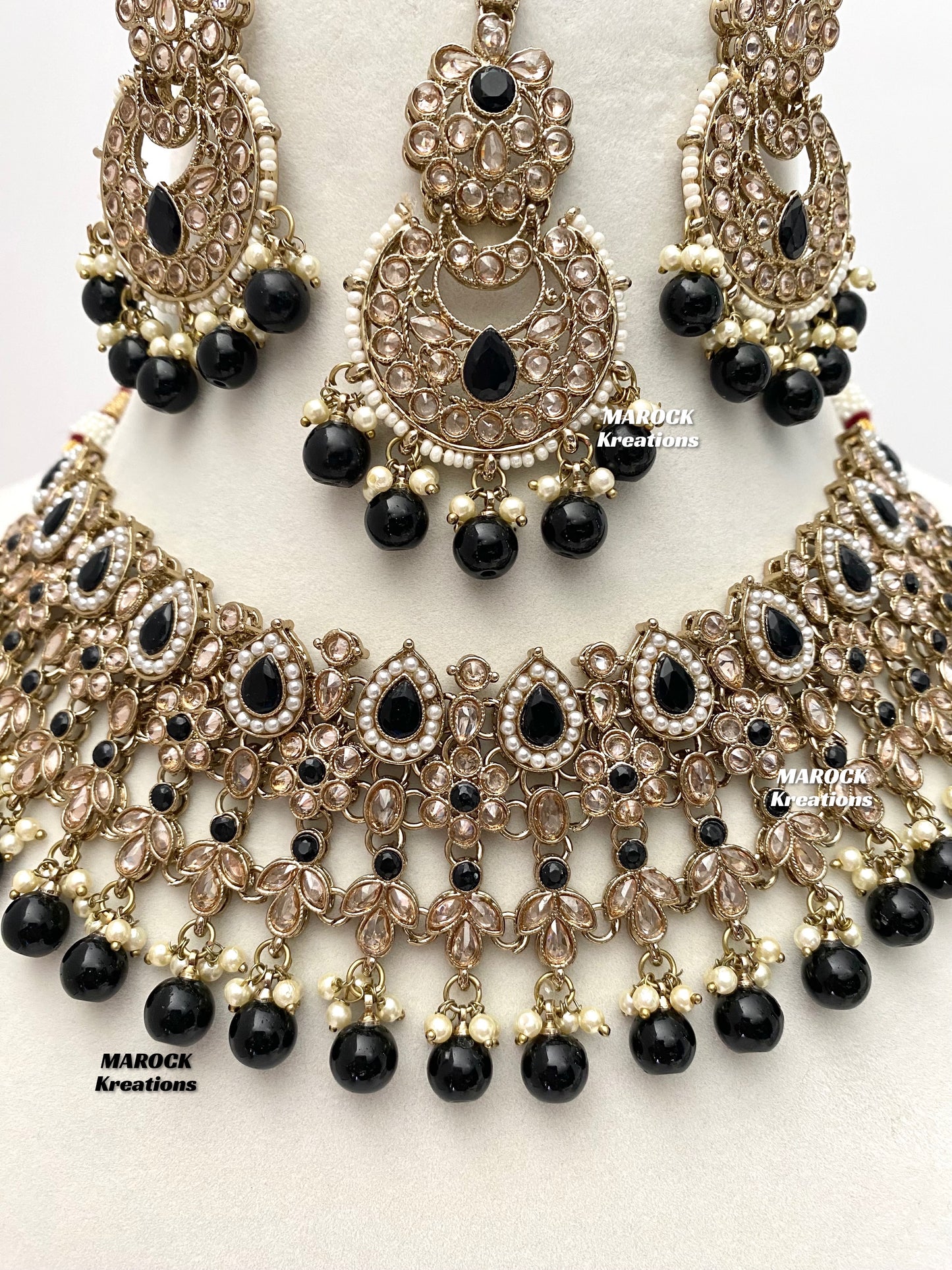 Sadhna Antique Gold Polki Necklace set