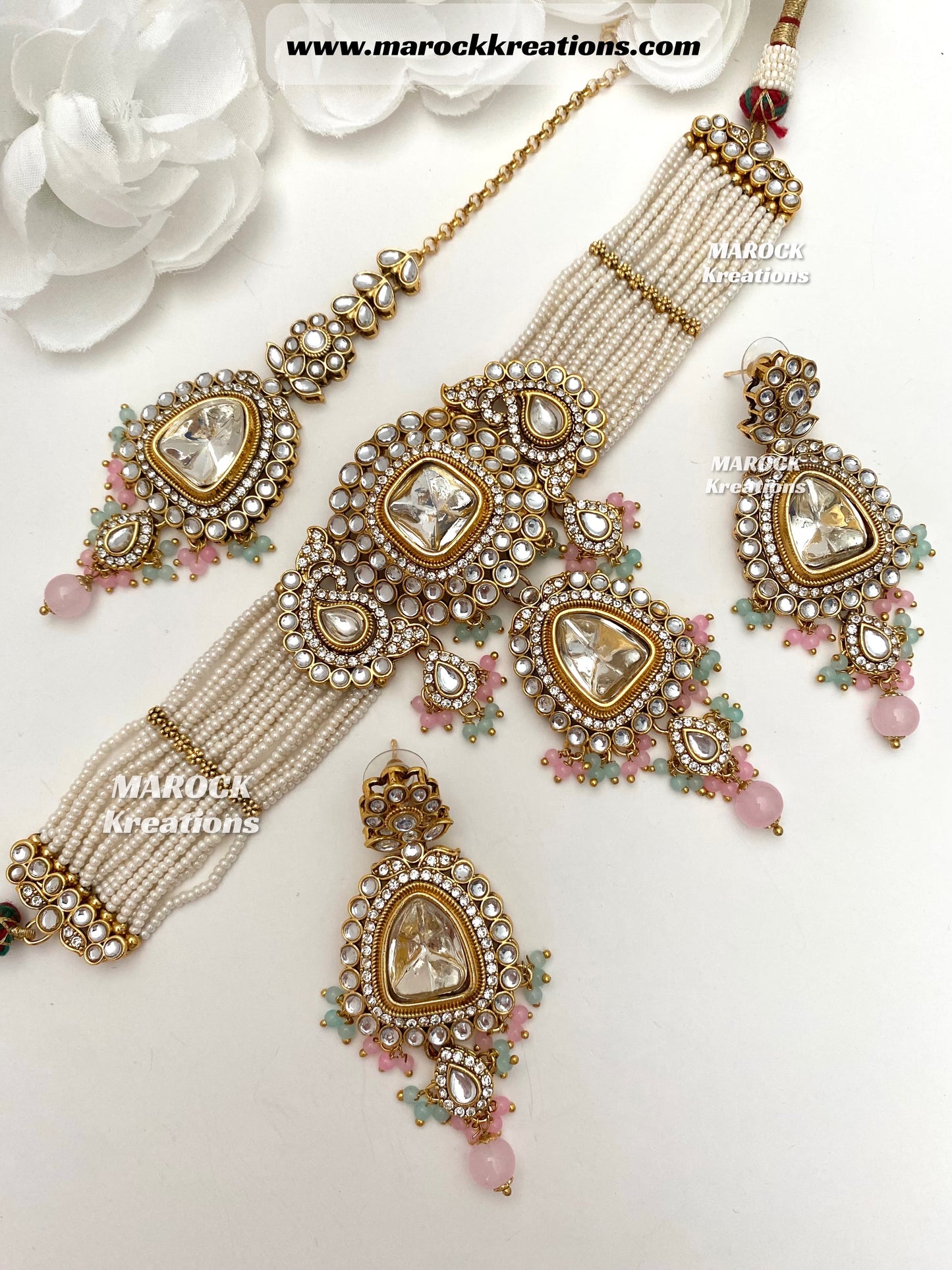 Aarzoo Kundan Statement Choker set