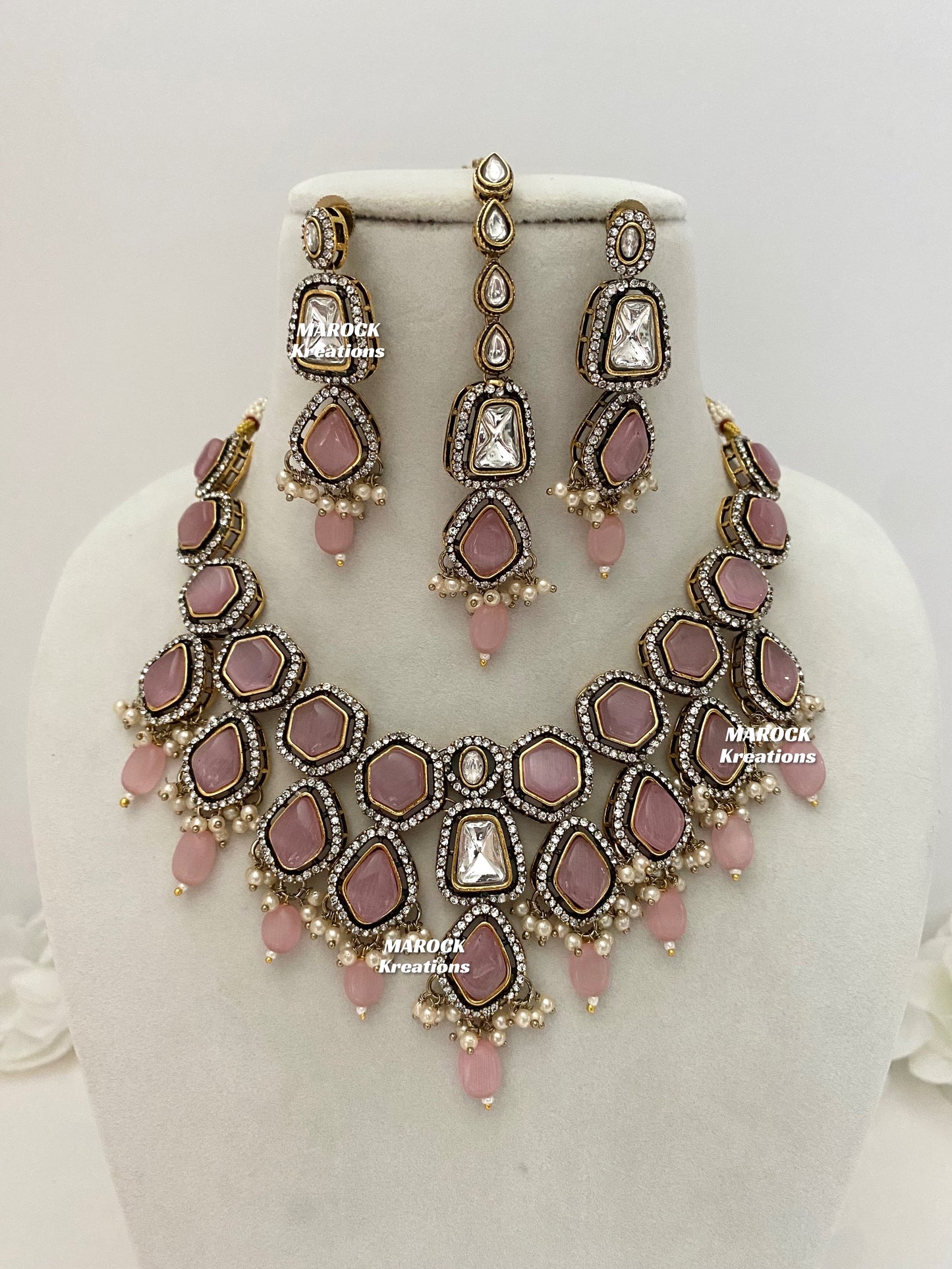 Smita Victorian Kundan Statement Necklace set