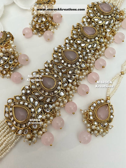 Fine quality Kundan Choker set