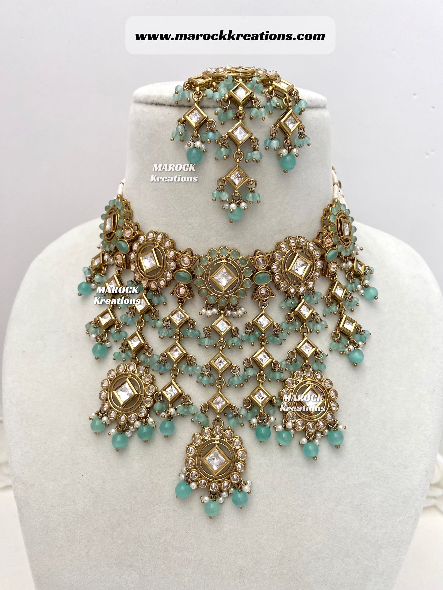 Antique Gold Kundan/Polki Statement Choker set