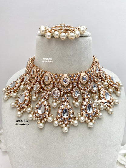 Kaniz Premium Quality Rose Gold Kundan Meenakari Choker/Necklace set