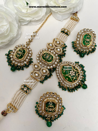 Premium Quality Kundan Statement choker set