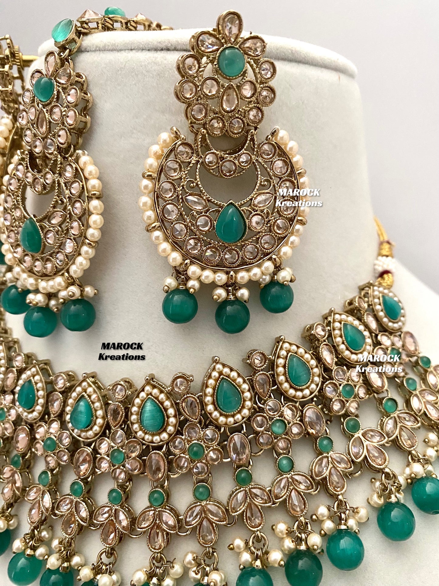 Sadhna Antique Gold Polki Necklace set