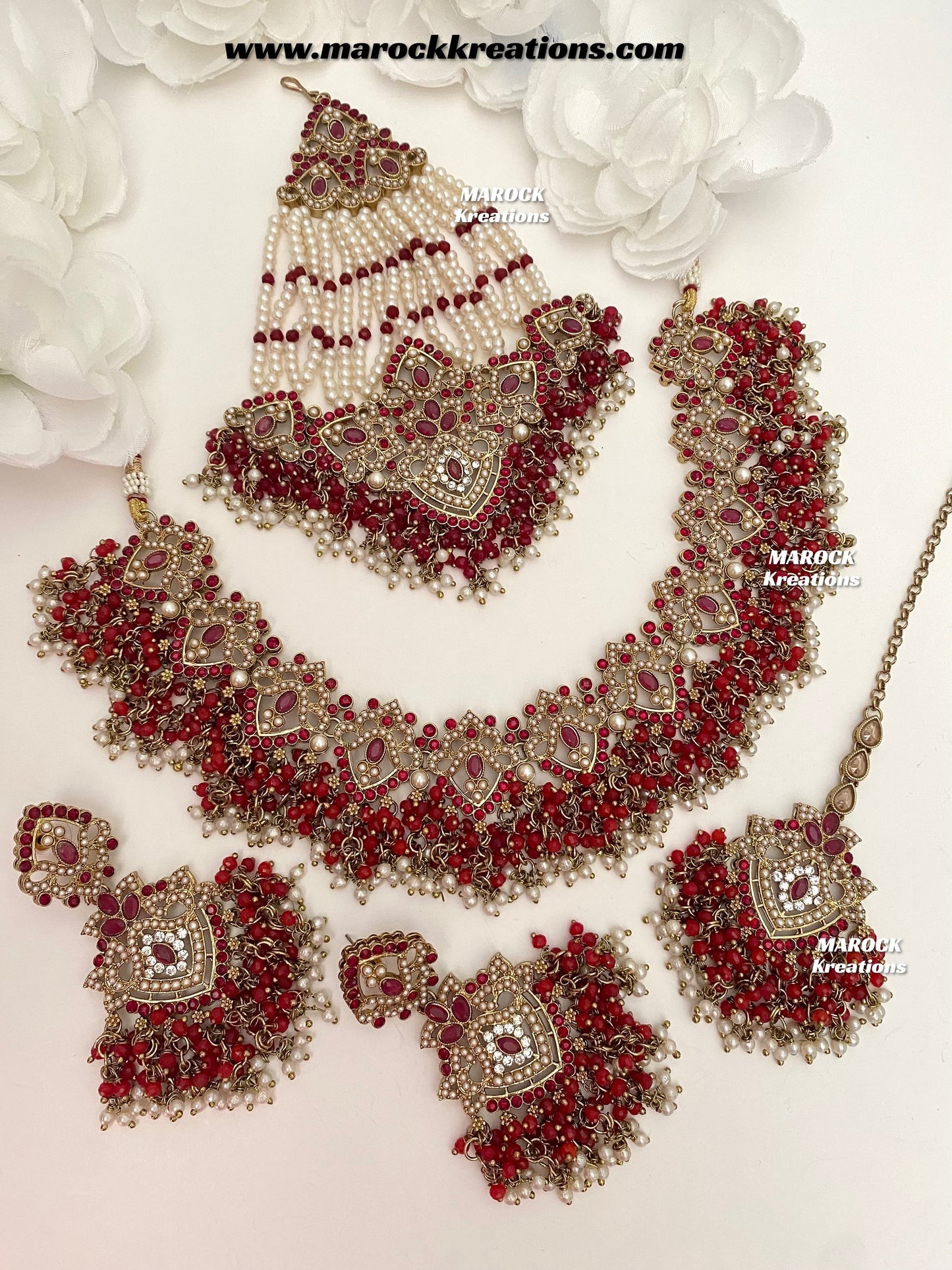 Aisha Antique Gold Pakistani Necklace set with Passa