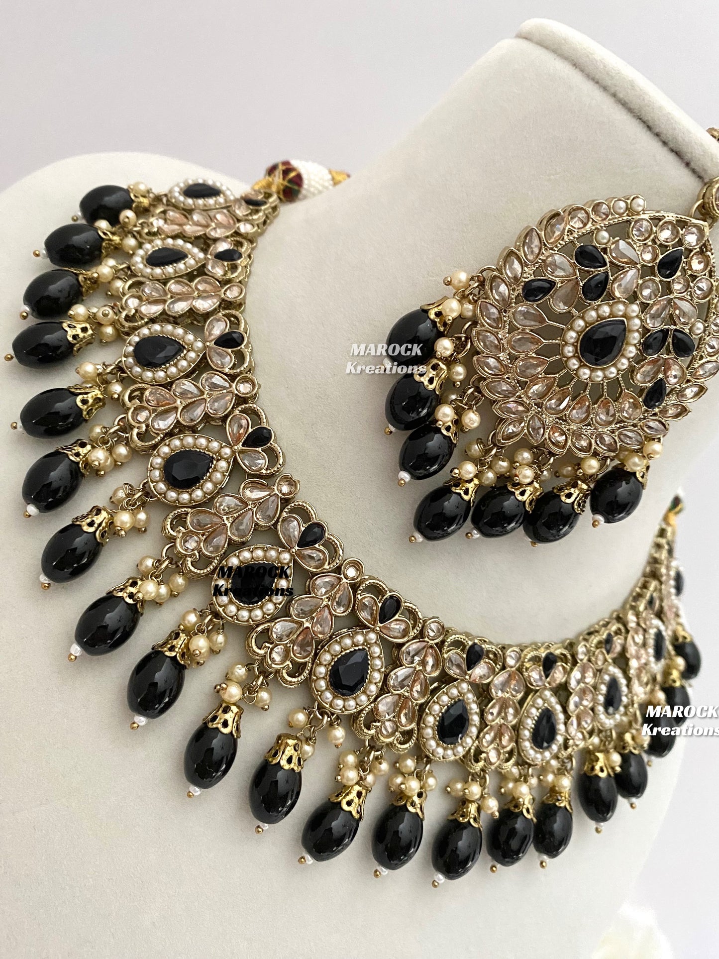 Antique Gold/Black Polki Necklace set