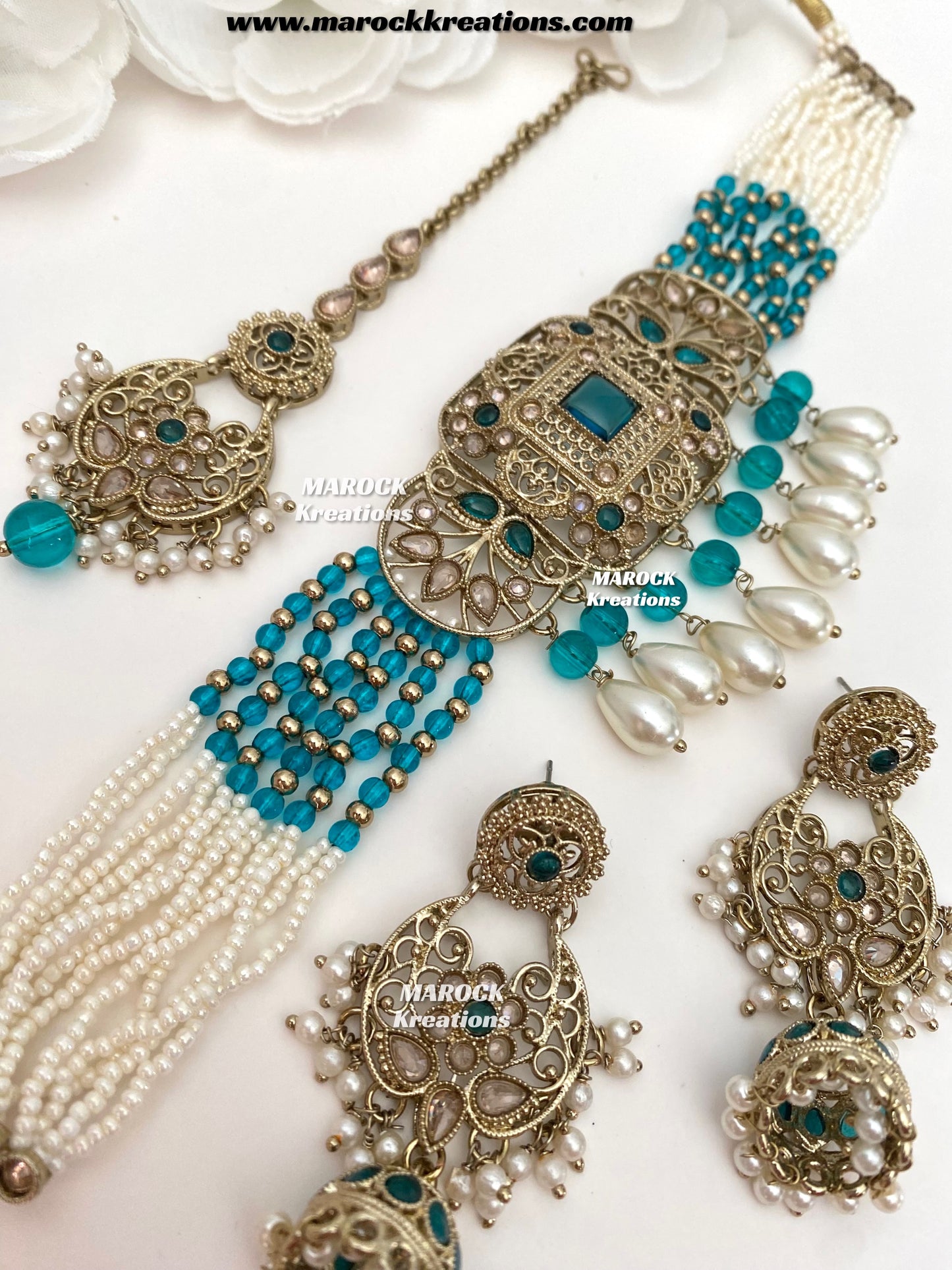 Naila Antique Gold Polki Choker set