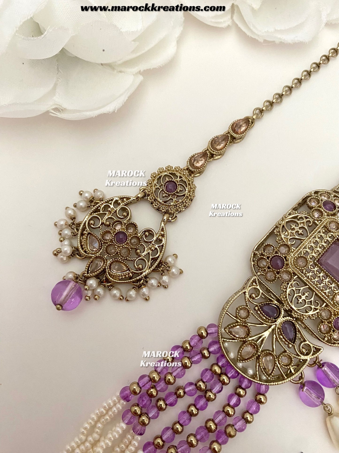 Naila Antique Gold Polki Choker set