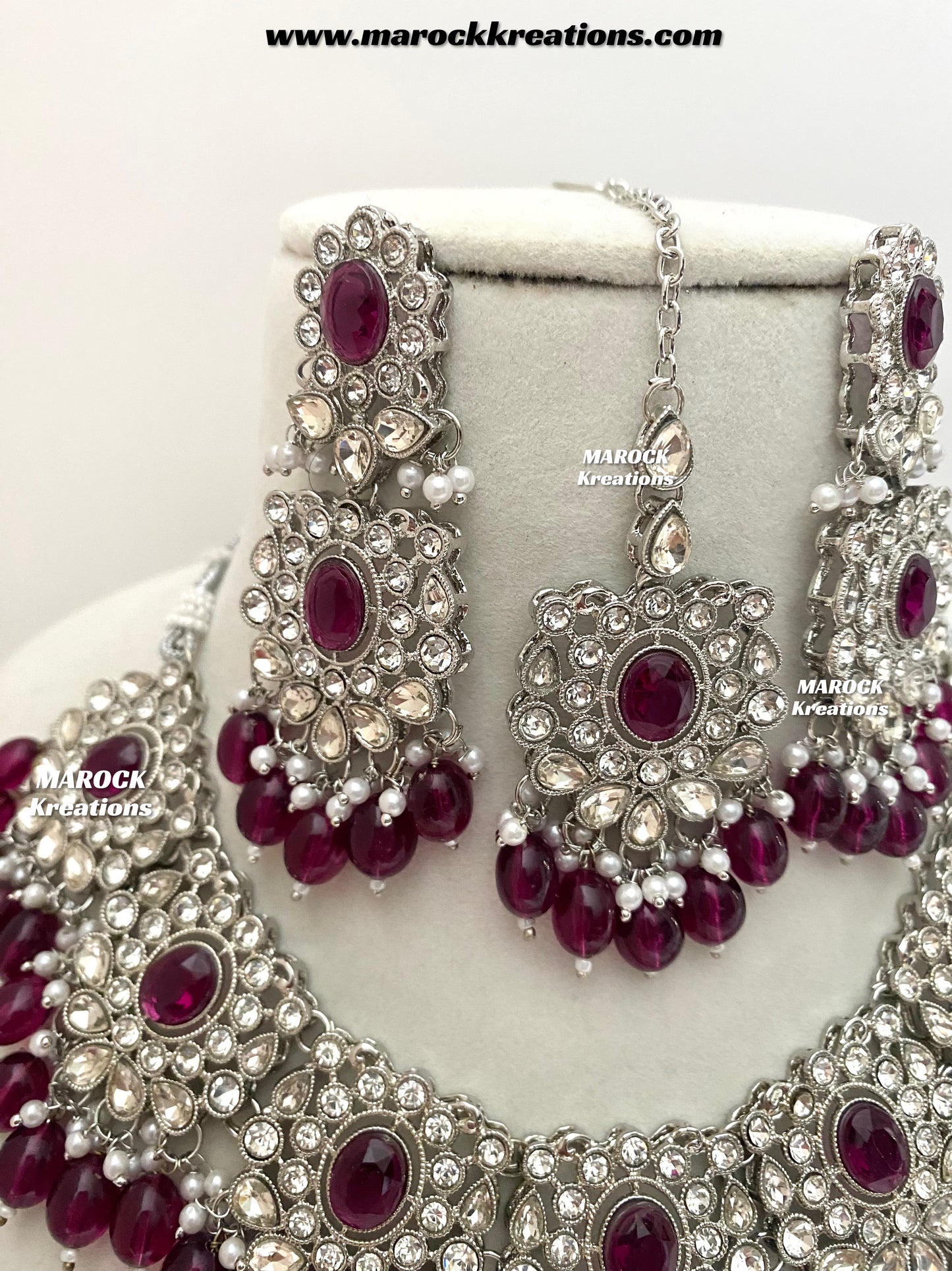 Naina Silver Stone Necklace set
