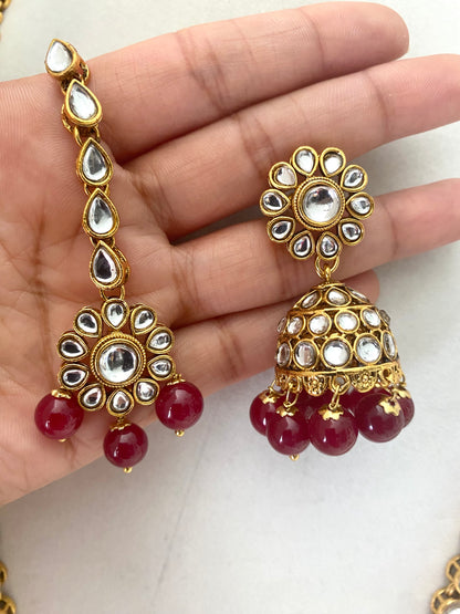 Akshi Premium Quality Kundan Single line Necklace set