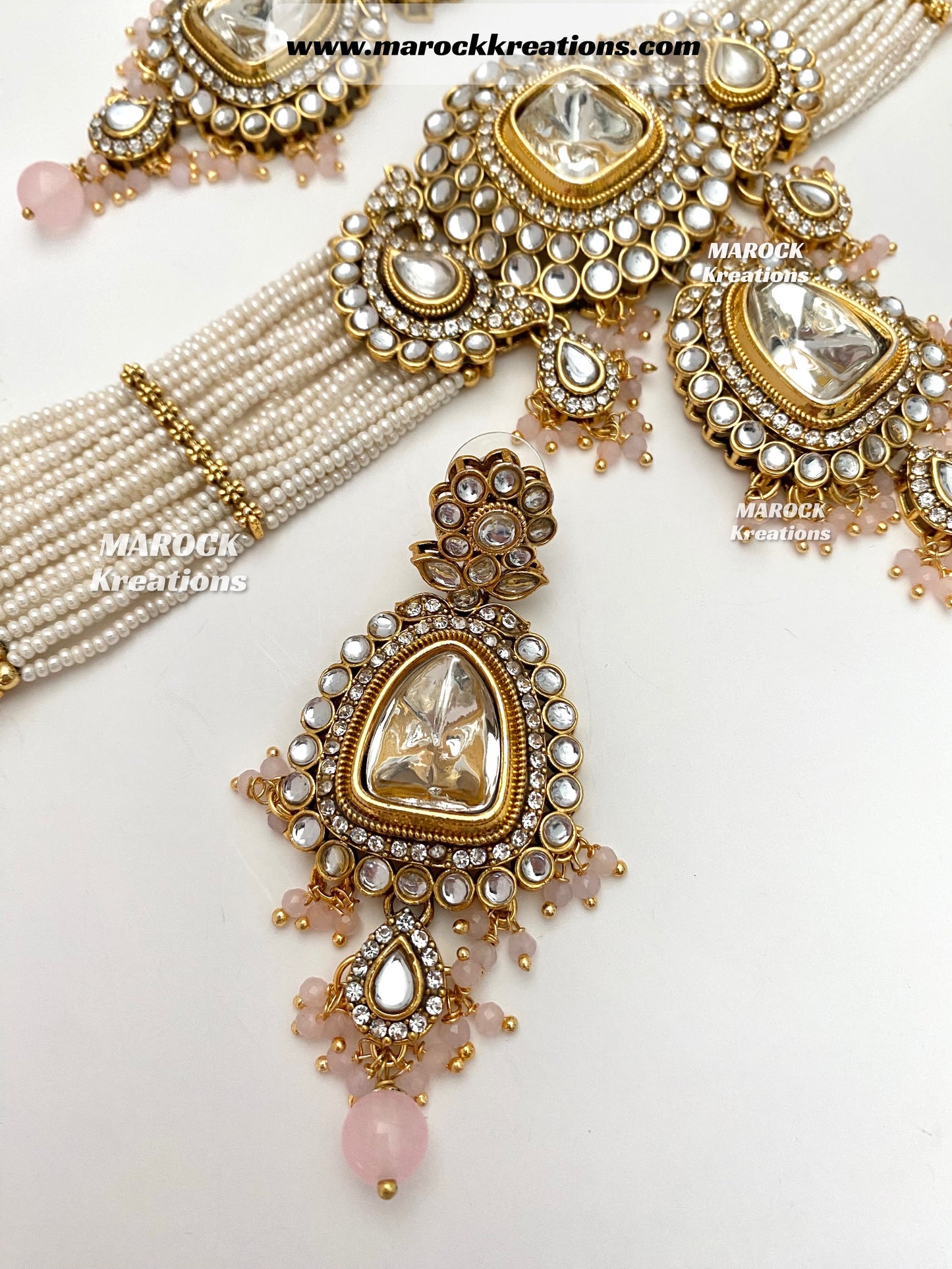 Aarzoo Kundan Statement Choker set