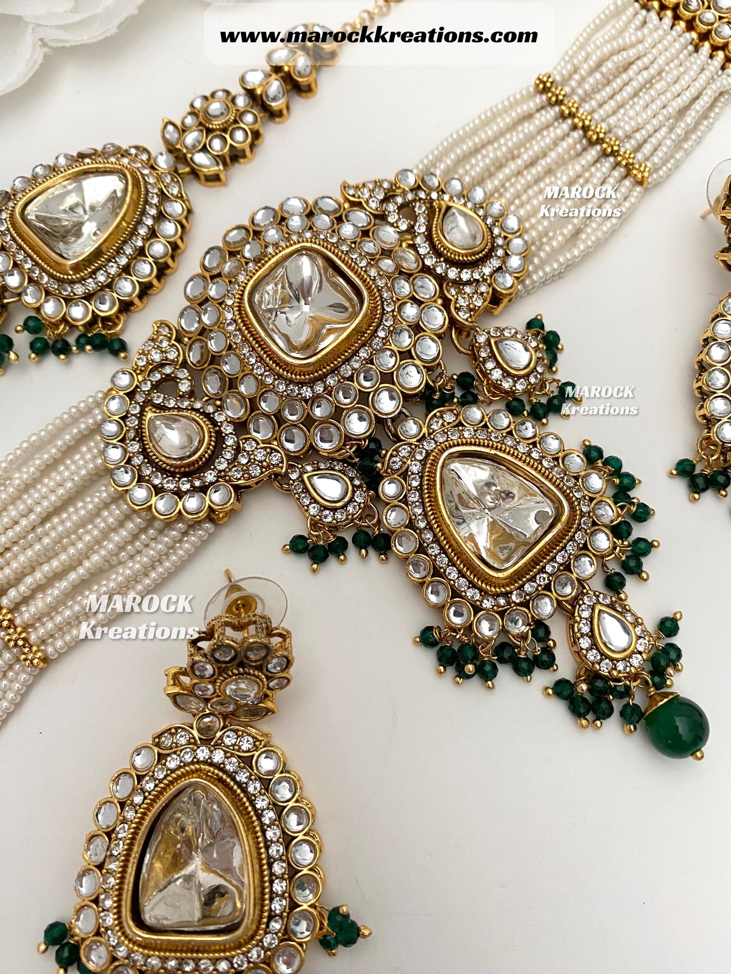 Aarzoo Kundan Statement Choker set