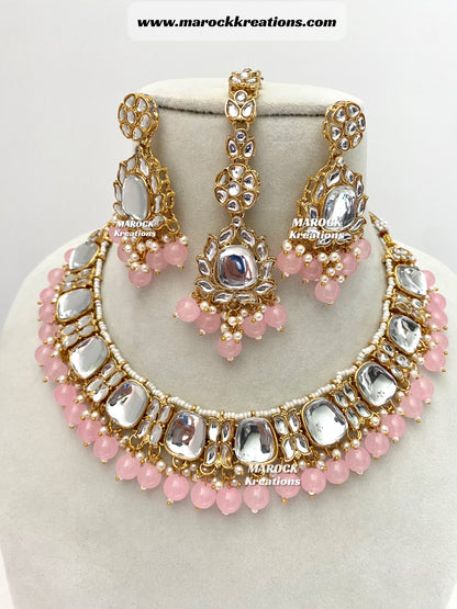 Avleen Kundan Necklace set