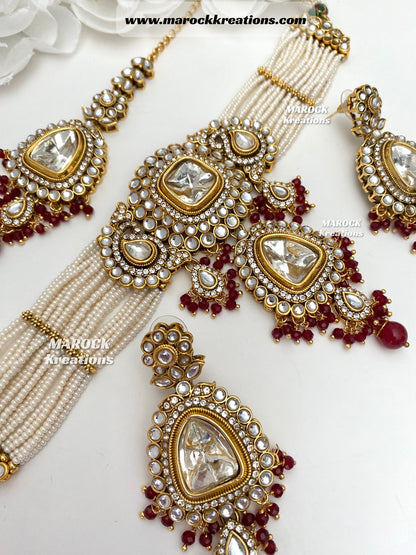 Aarzoo Kundan Statement Choker set