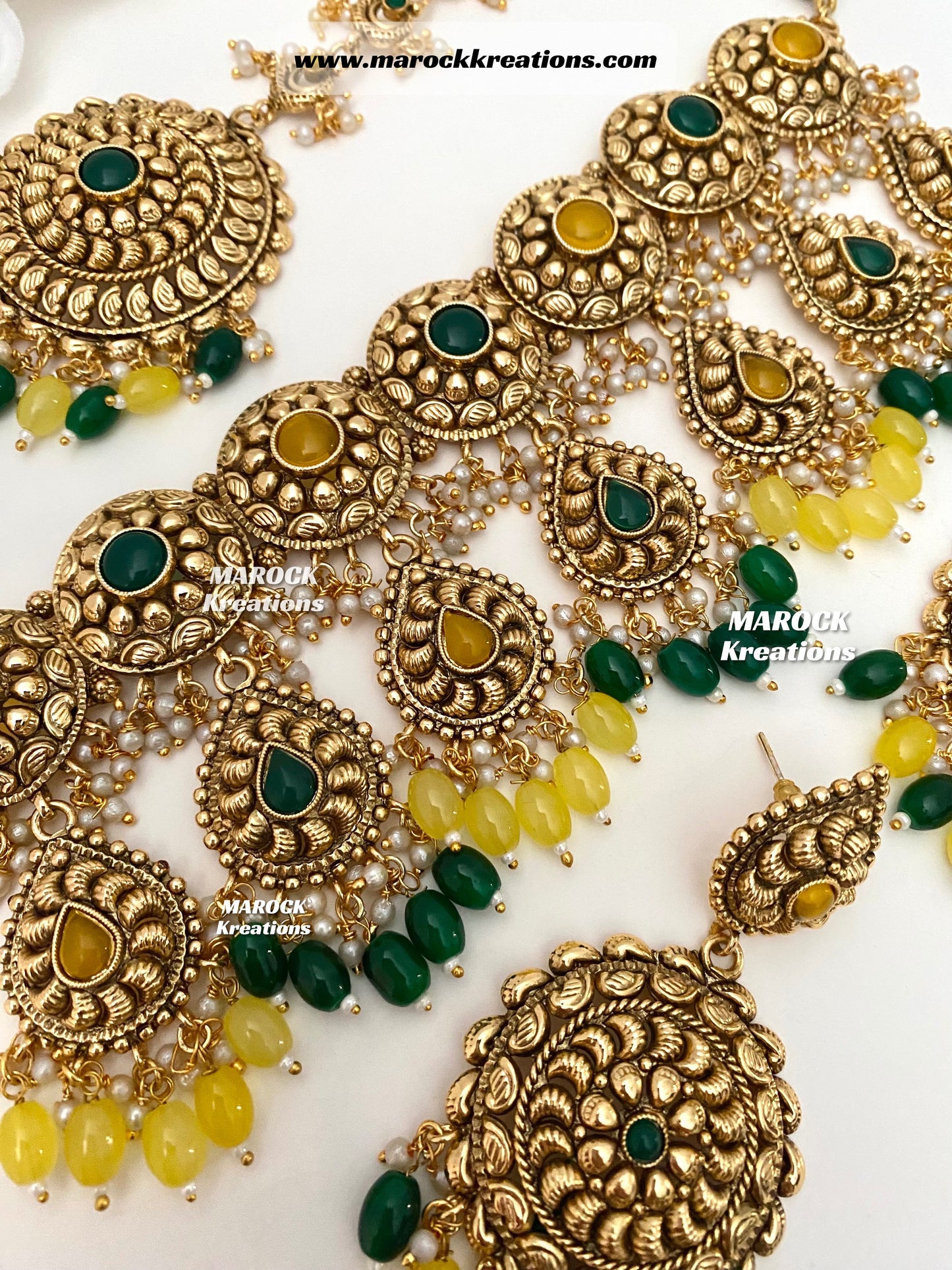 Trendy Gold plated traditional choker sets