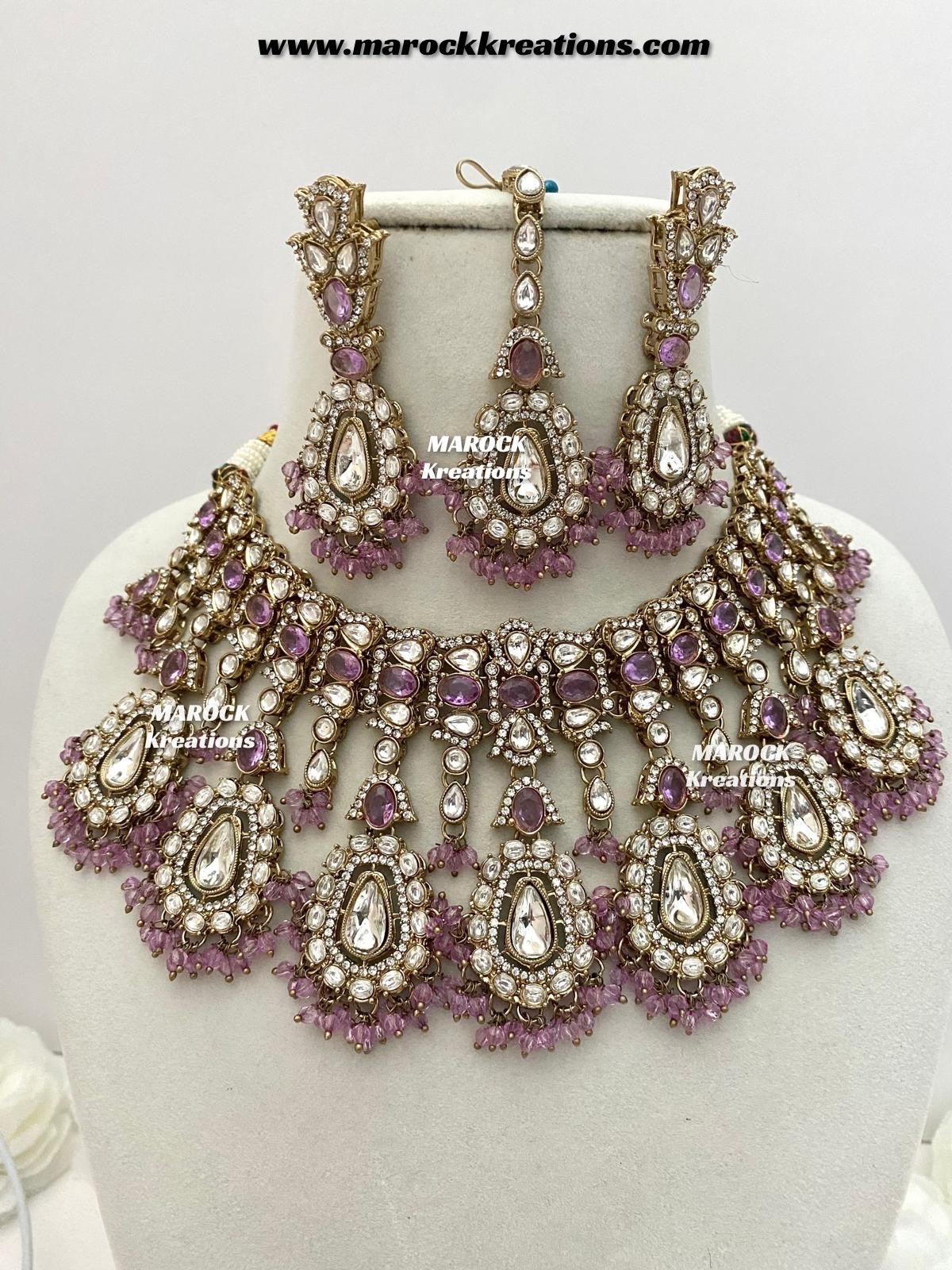 Sareena Kundan choker cum statement Necklace set