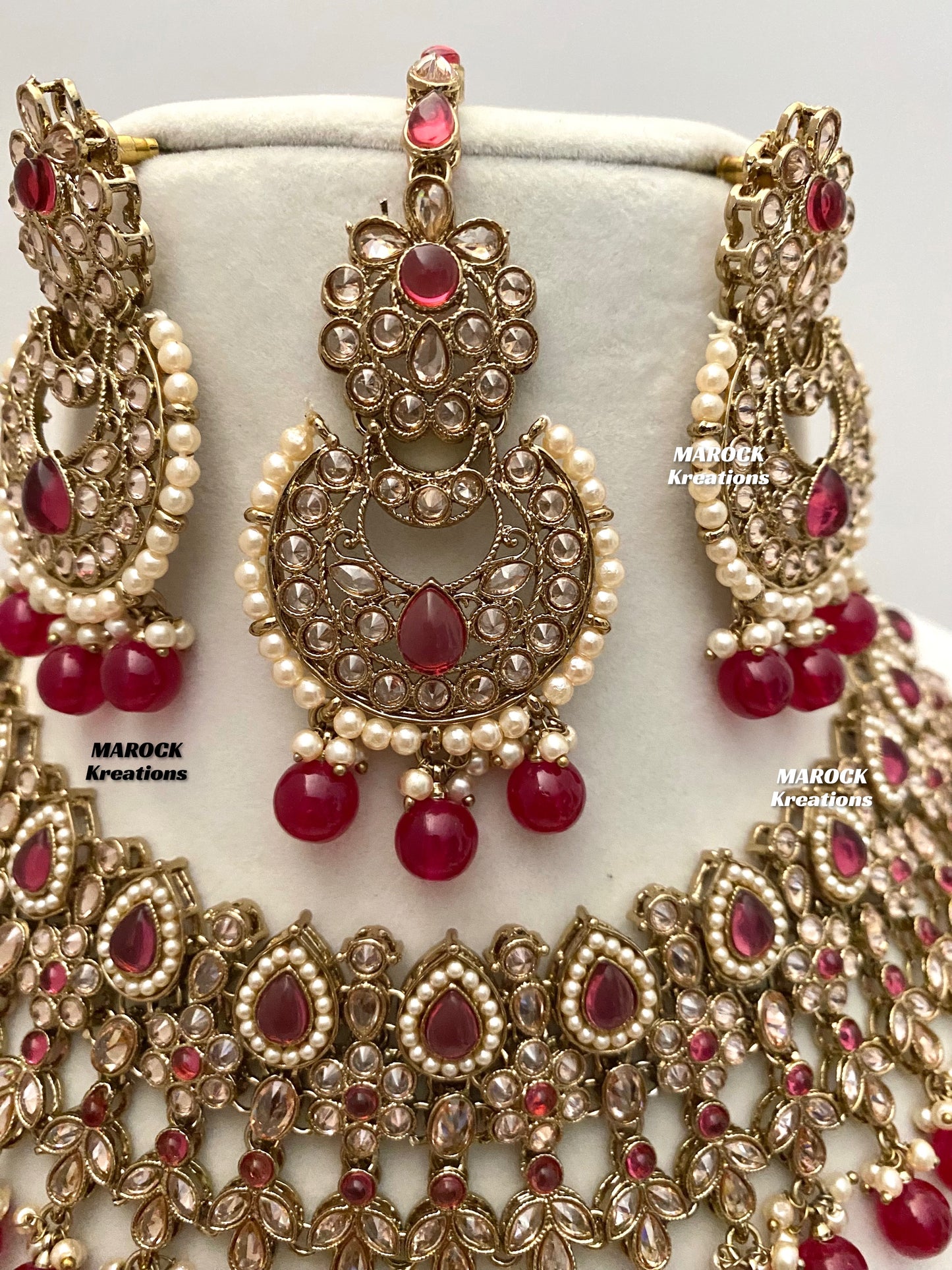 Sadhna Antique Gold Polki Necklace set