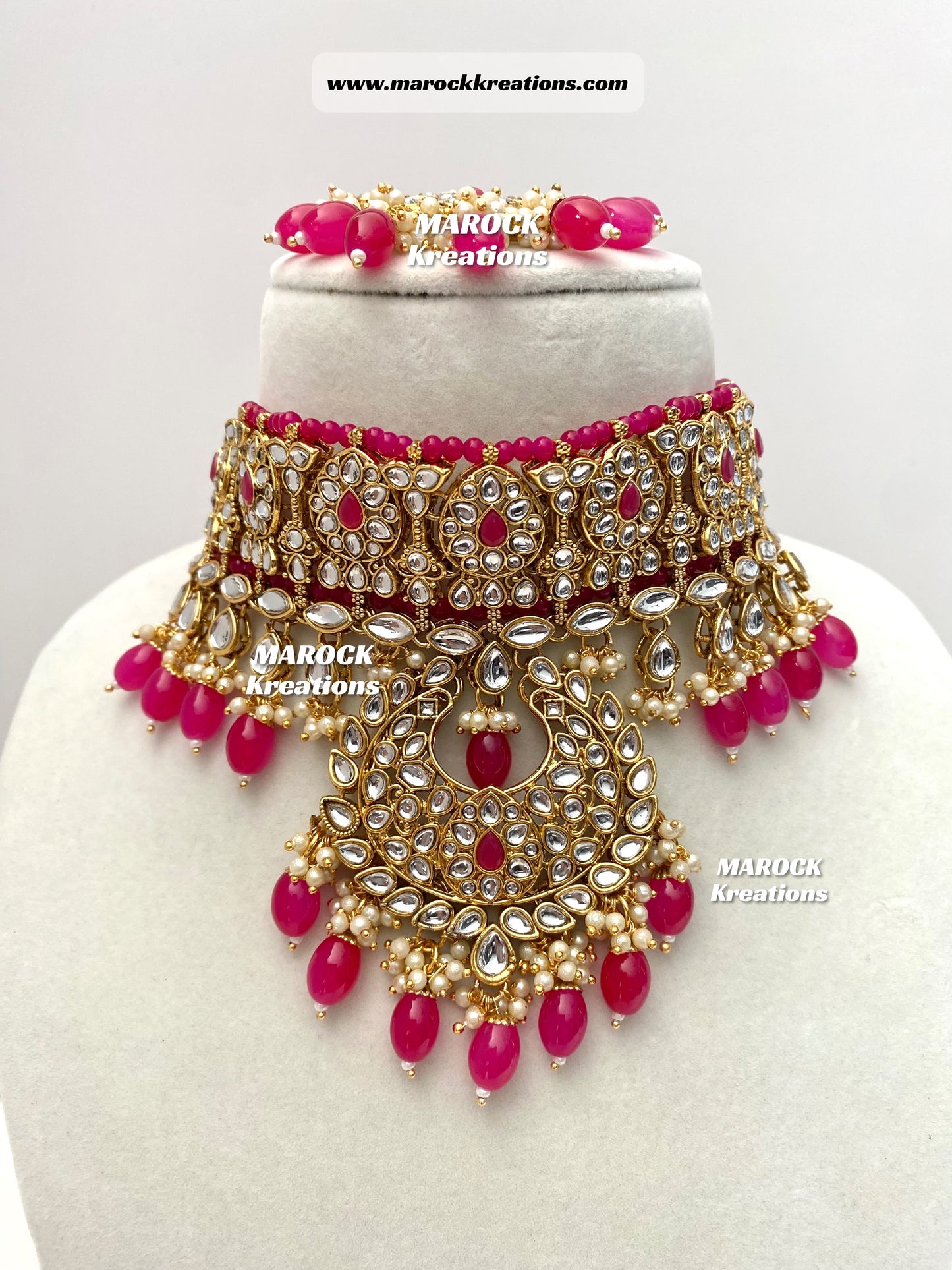 Fine Kundan Statement Choker set