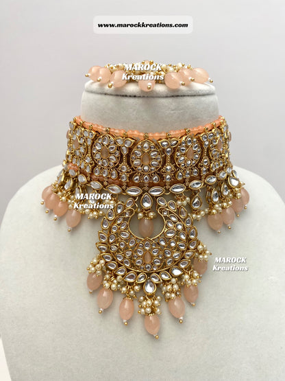 Fine Kundan Statement Choker set