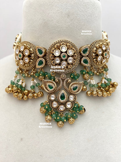 Kaveri Premium Quality Gold Plated Rajwadi Kundan choker set