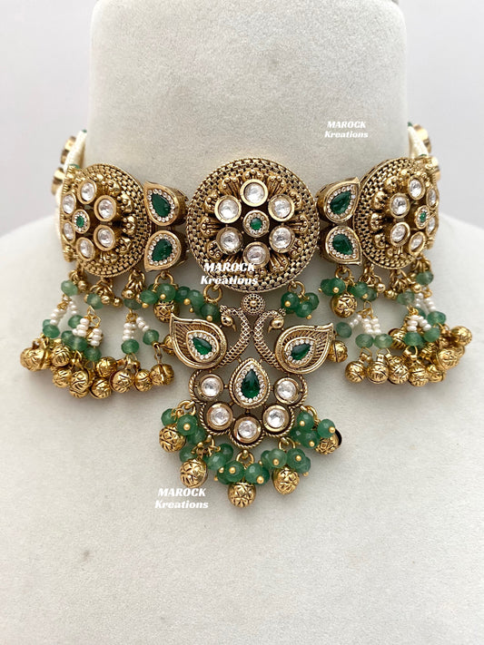 Kaveri Premium Quality Gold Plated Rajwadi Kundan choker set