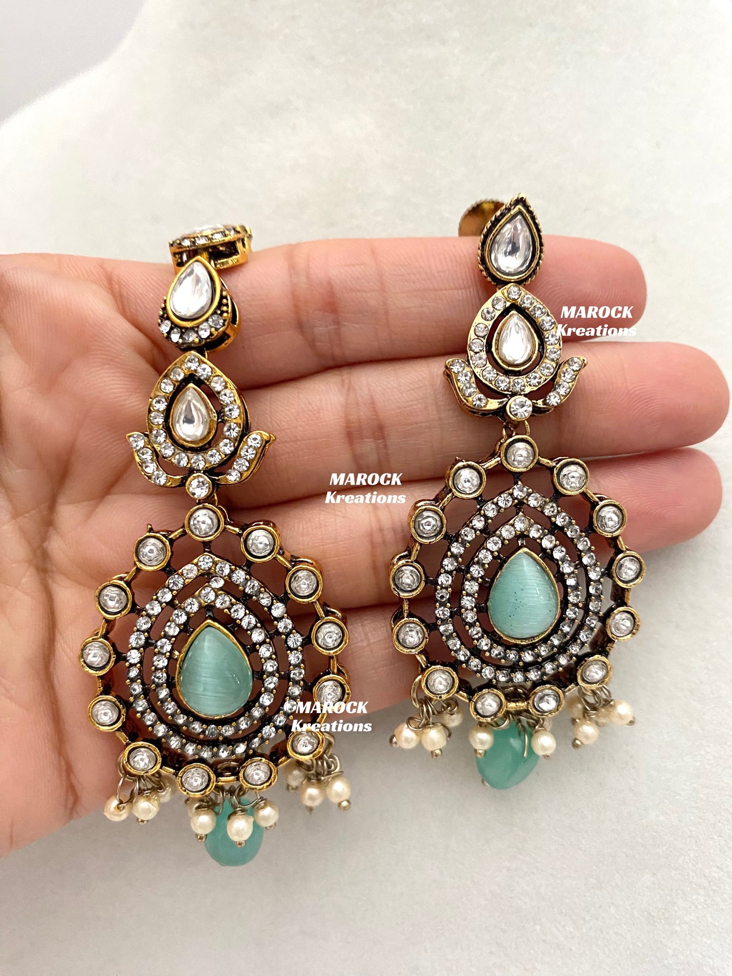 Hanali Victorian Kundan Statement Necklace set