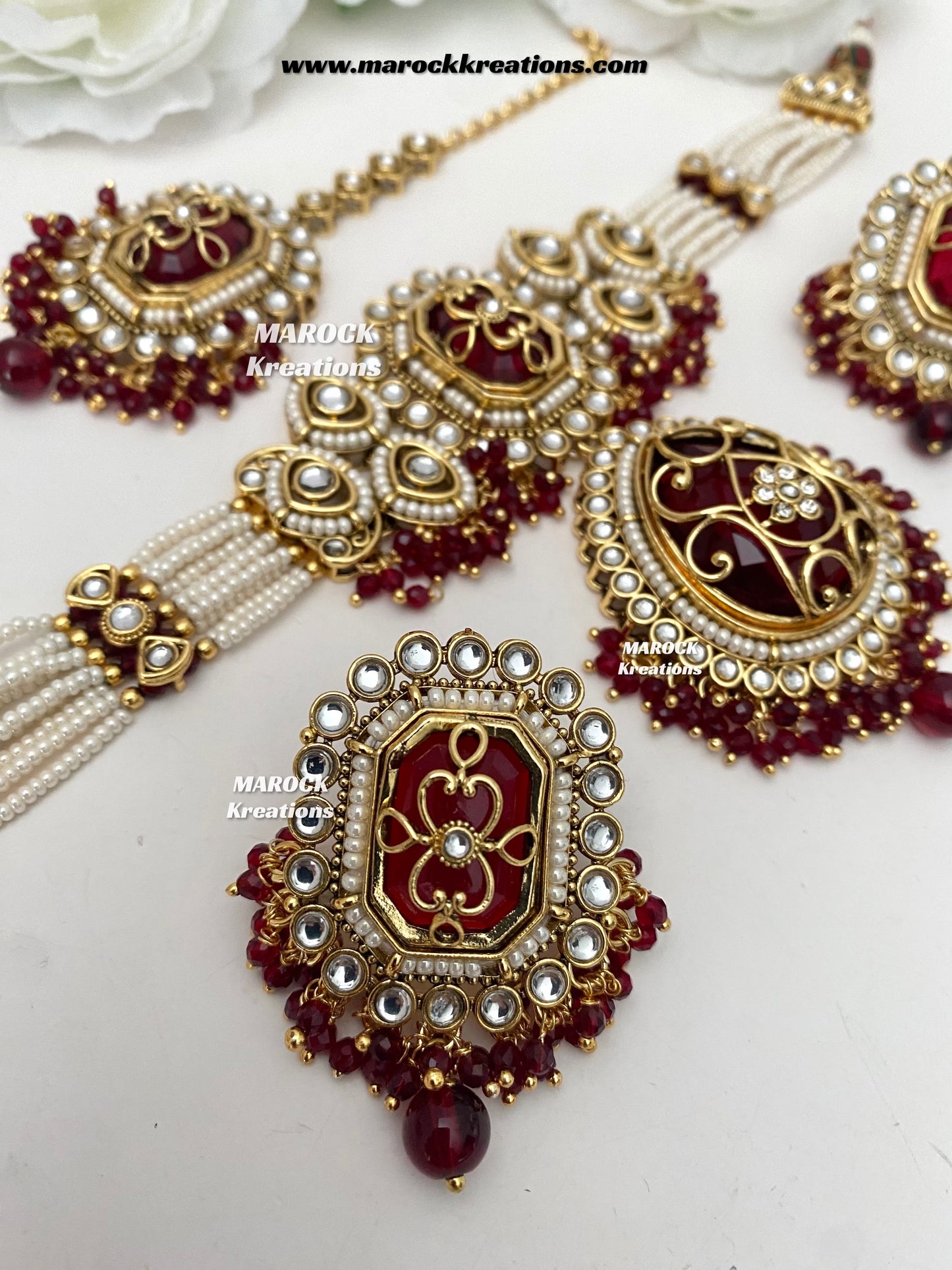 Premium Quality Kundan Statement choker set