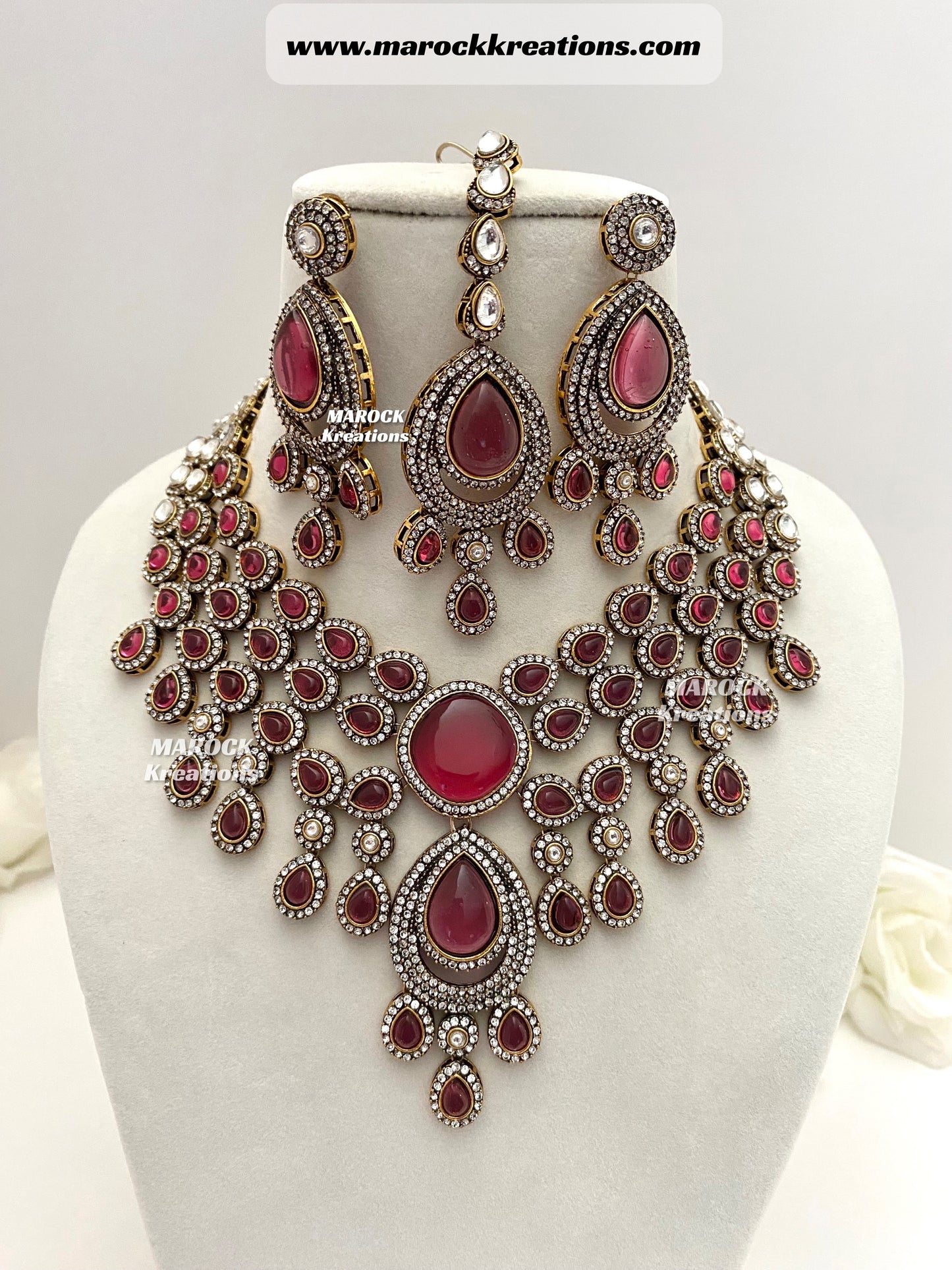 Sarah Bollywood style Victorian Monalisa Statement Necklace set