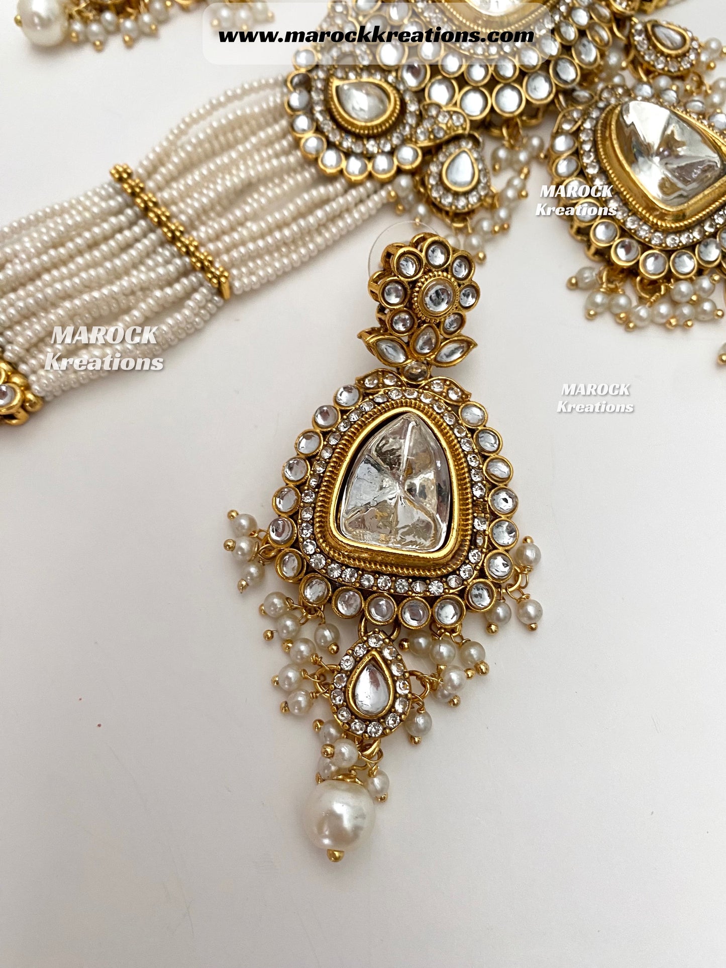 Aarzoo Kundan Statement Choker set