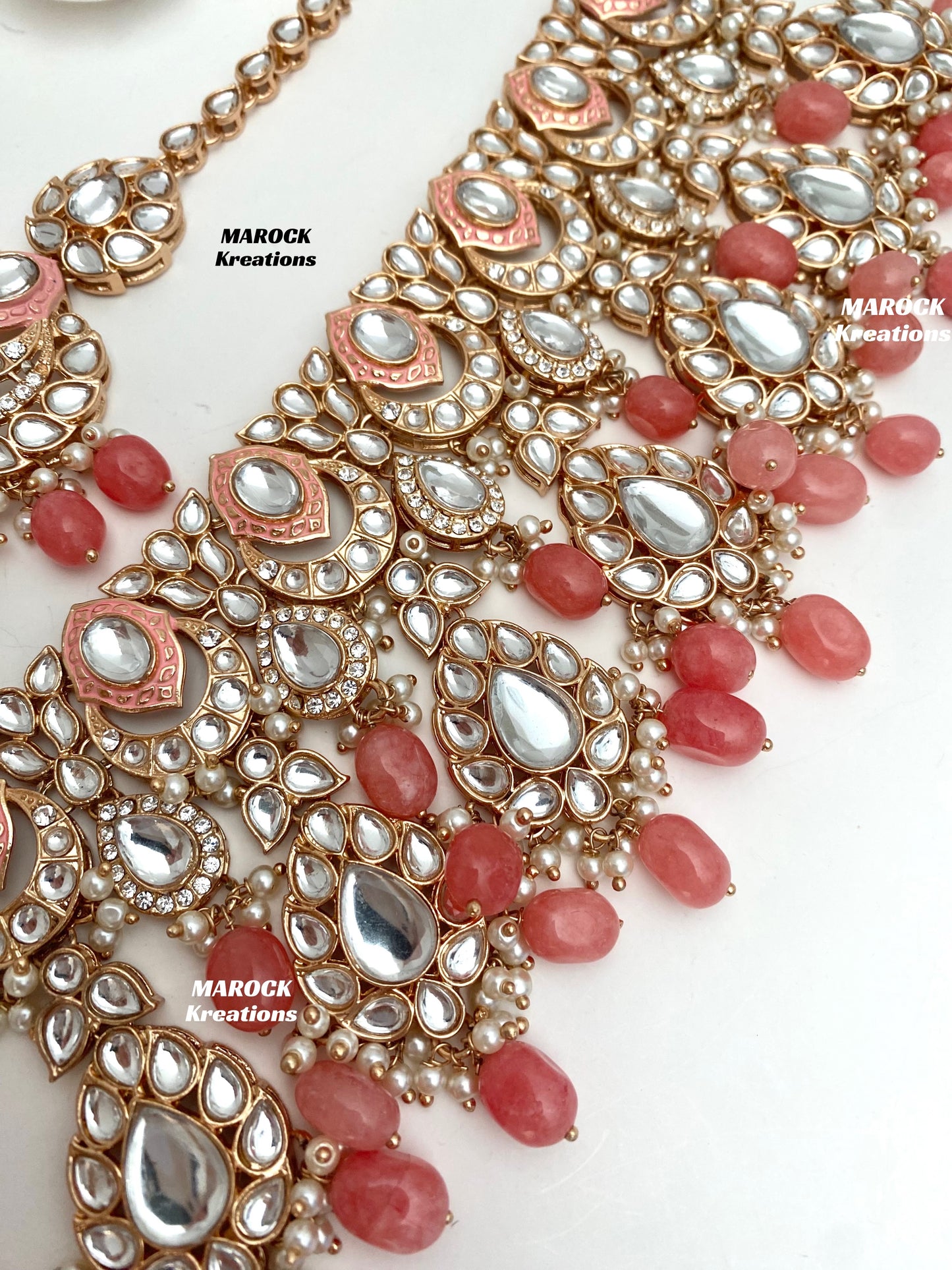 Kaniz Premium Quality Rose Gold Kundan Meenakari Choker/Necklace set