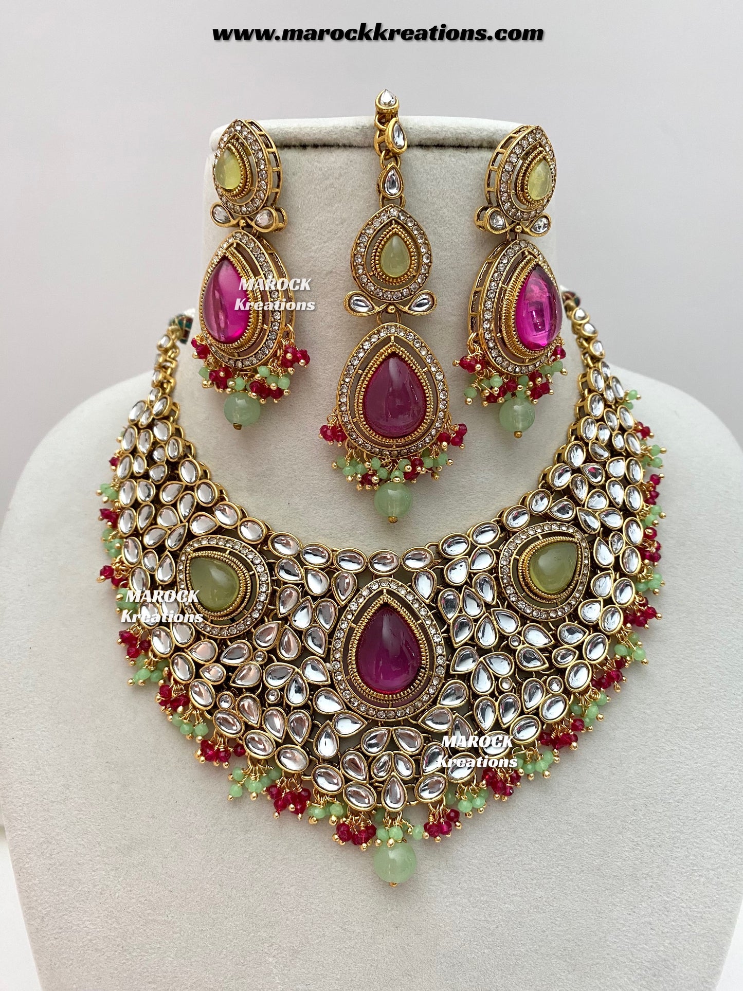 Veena Premium Quality Kundan Statement Necklace set
