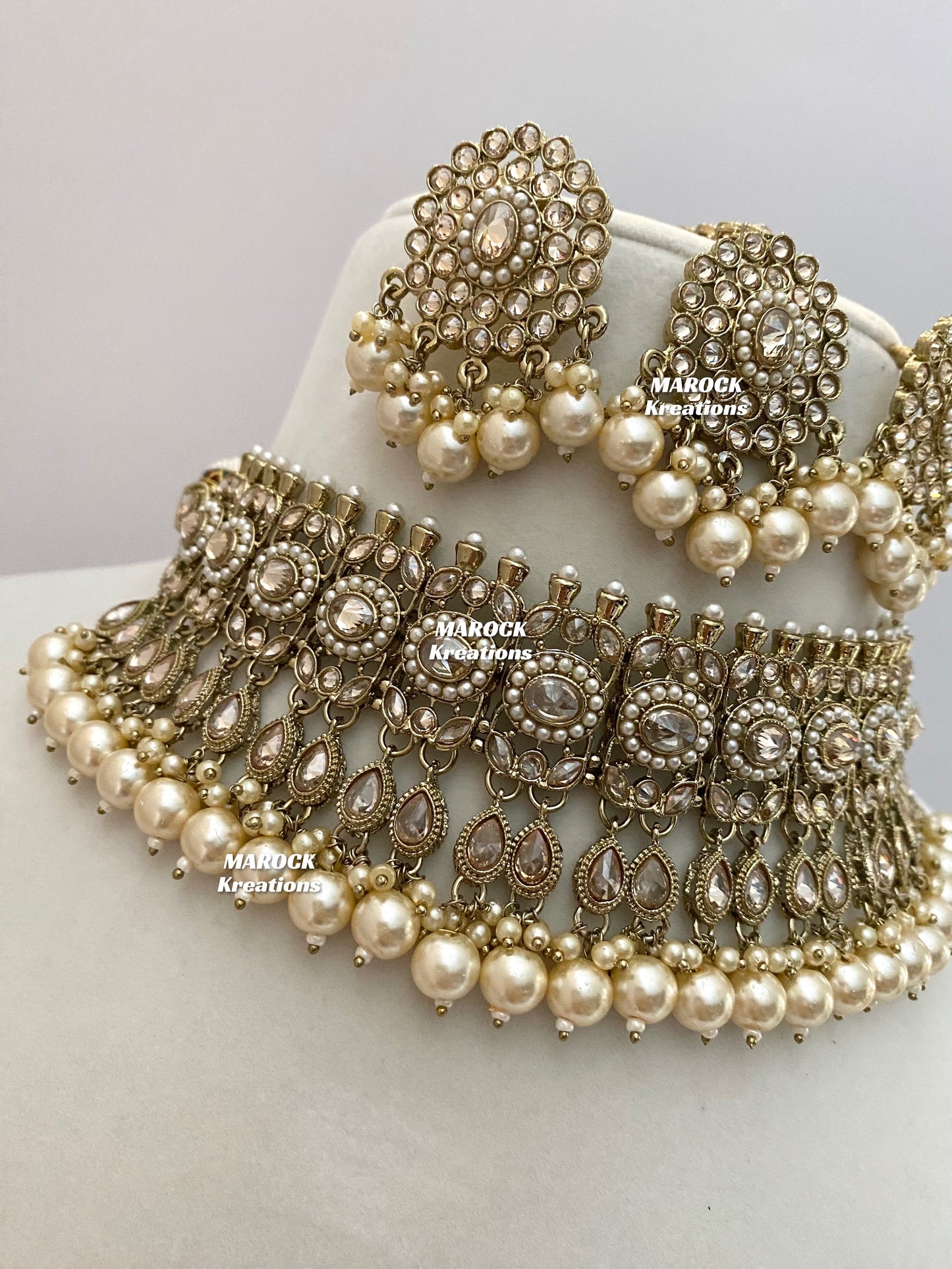 Antique Gold Polki choker sets