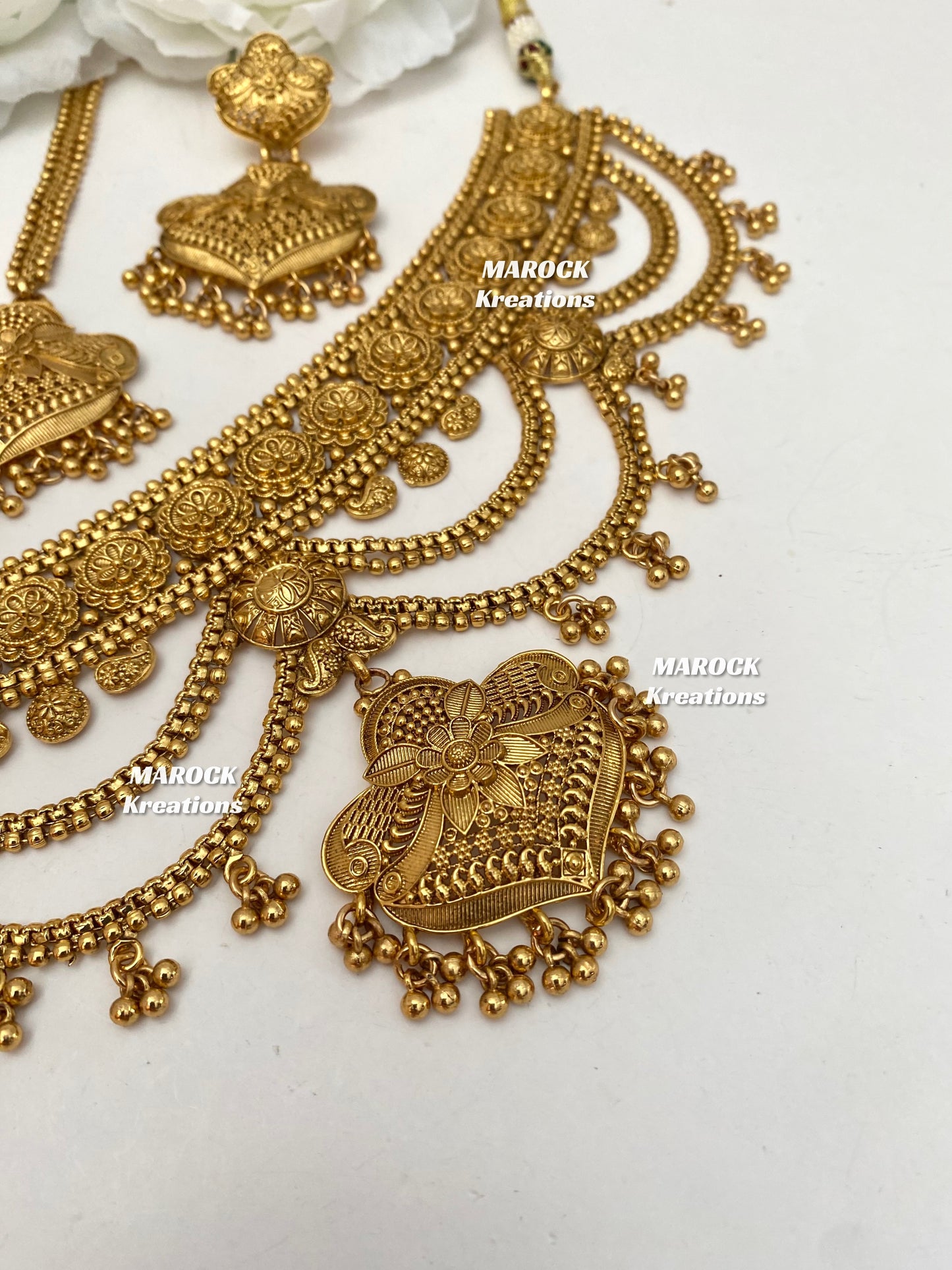 Kubra Premium Quality Gold plated statement choker set