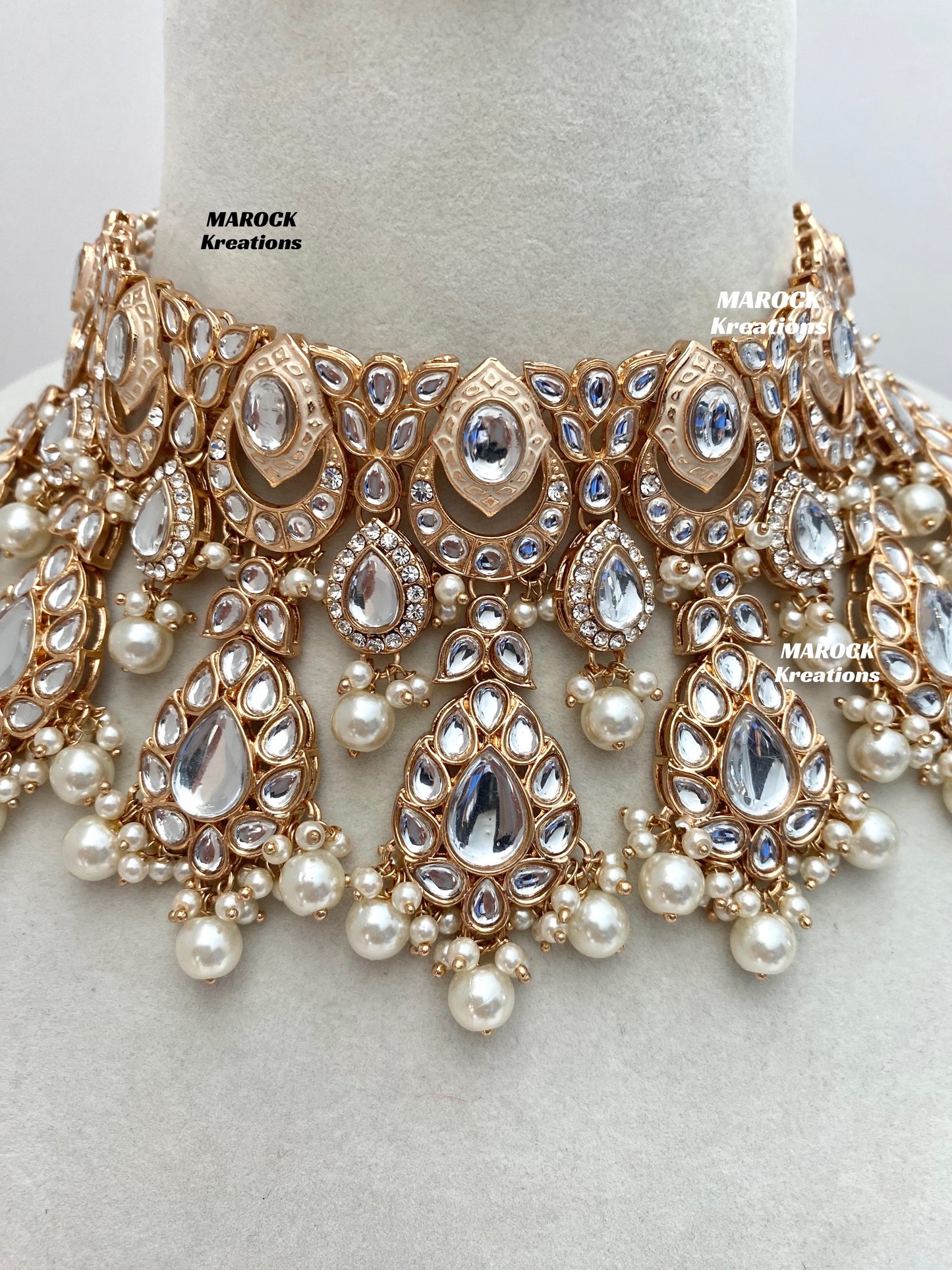 Kaniz Premium Quality Rose Gold Kundan Meenakari Choker/Necklace set