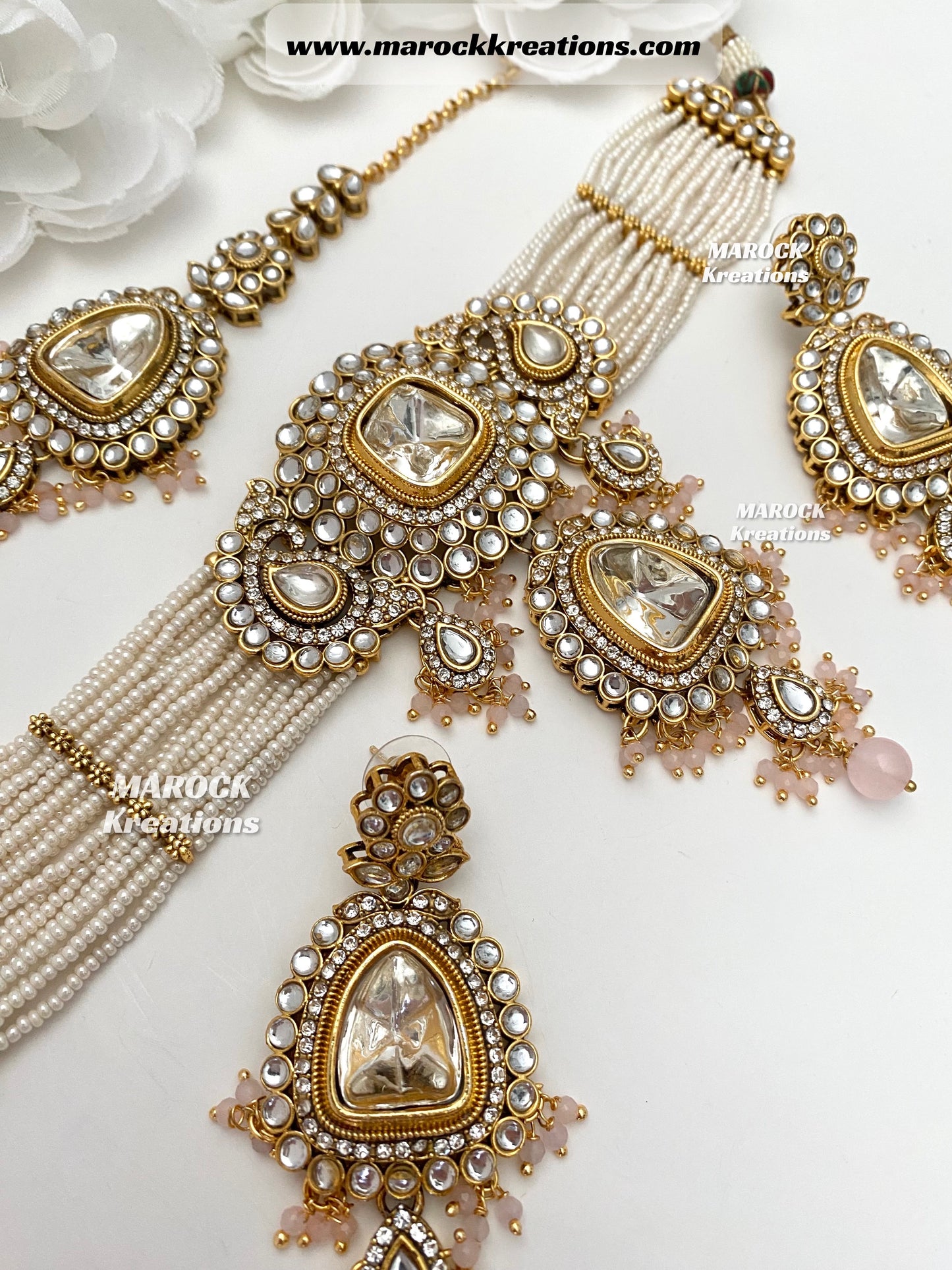 Aarzoo Kundan Statement Choker set