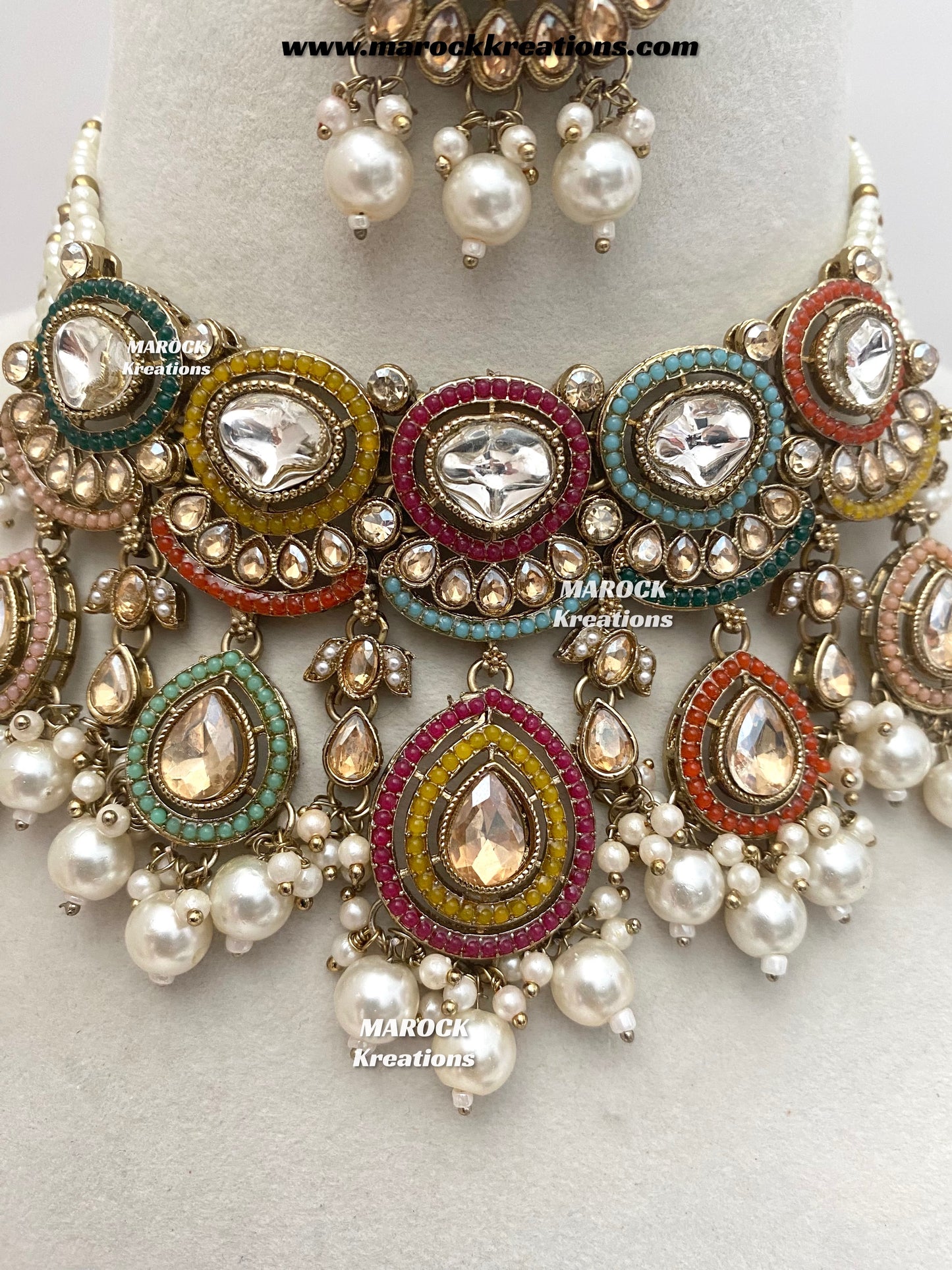 Saavni Antique Gold Polki Choker set