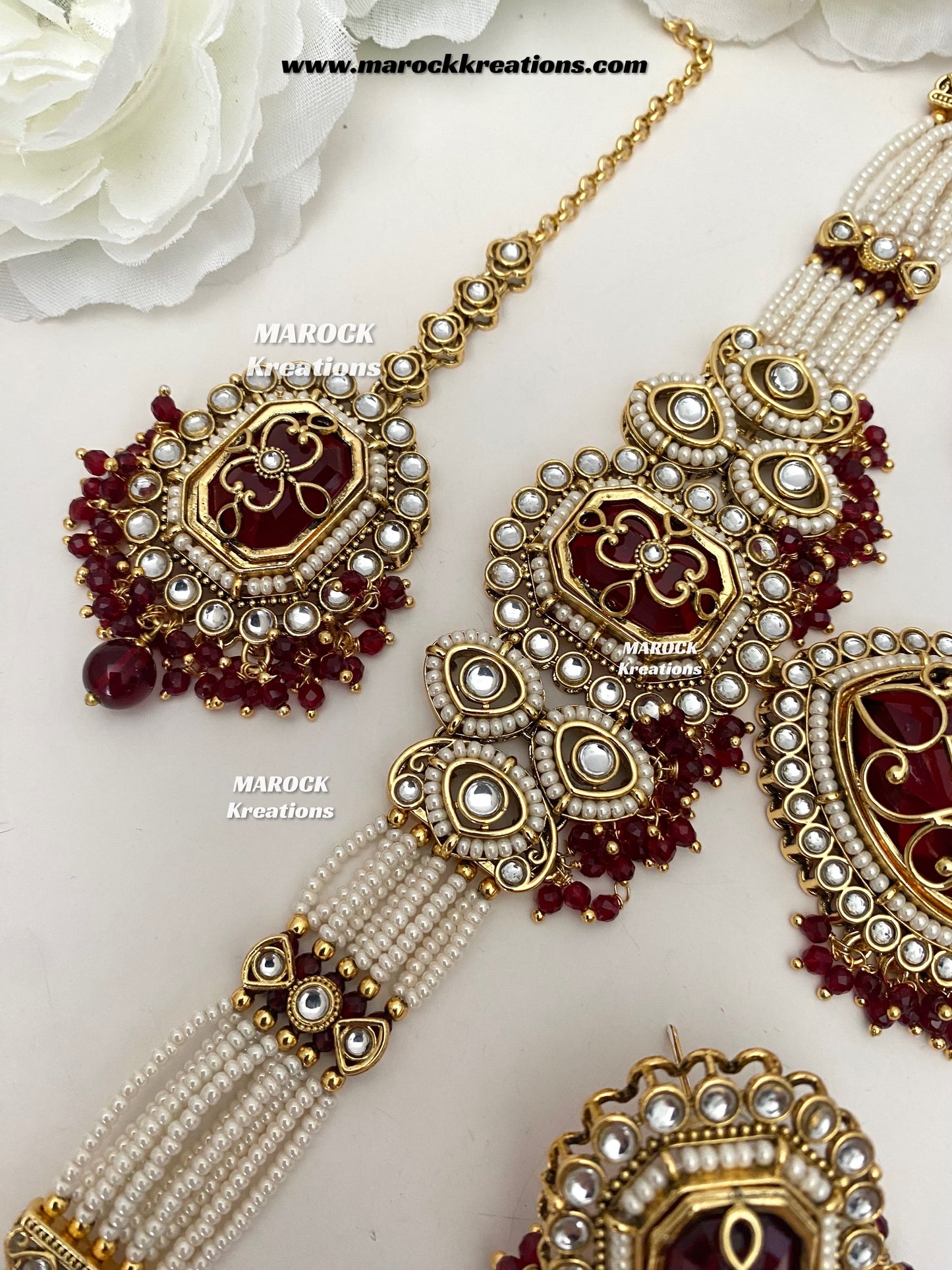 Premium Quality Kundan Statement choker set