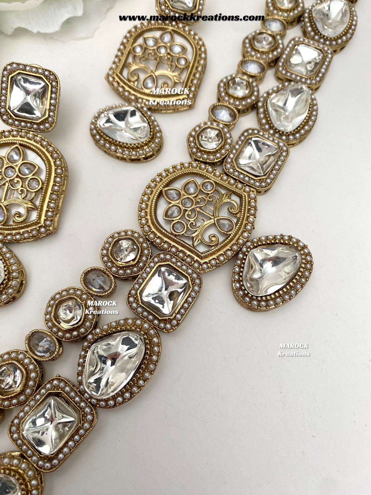 Anju Premium Quality Kundan statement choker set