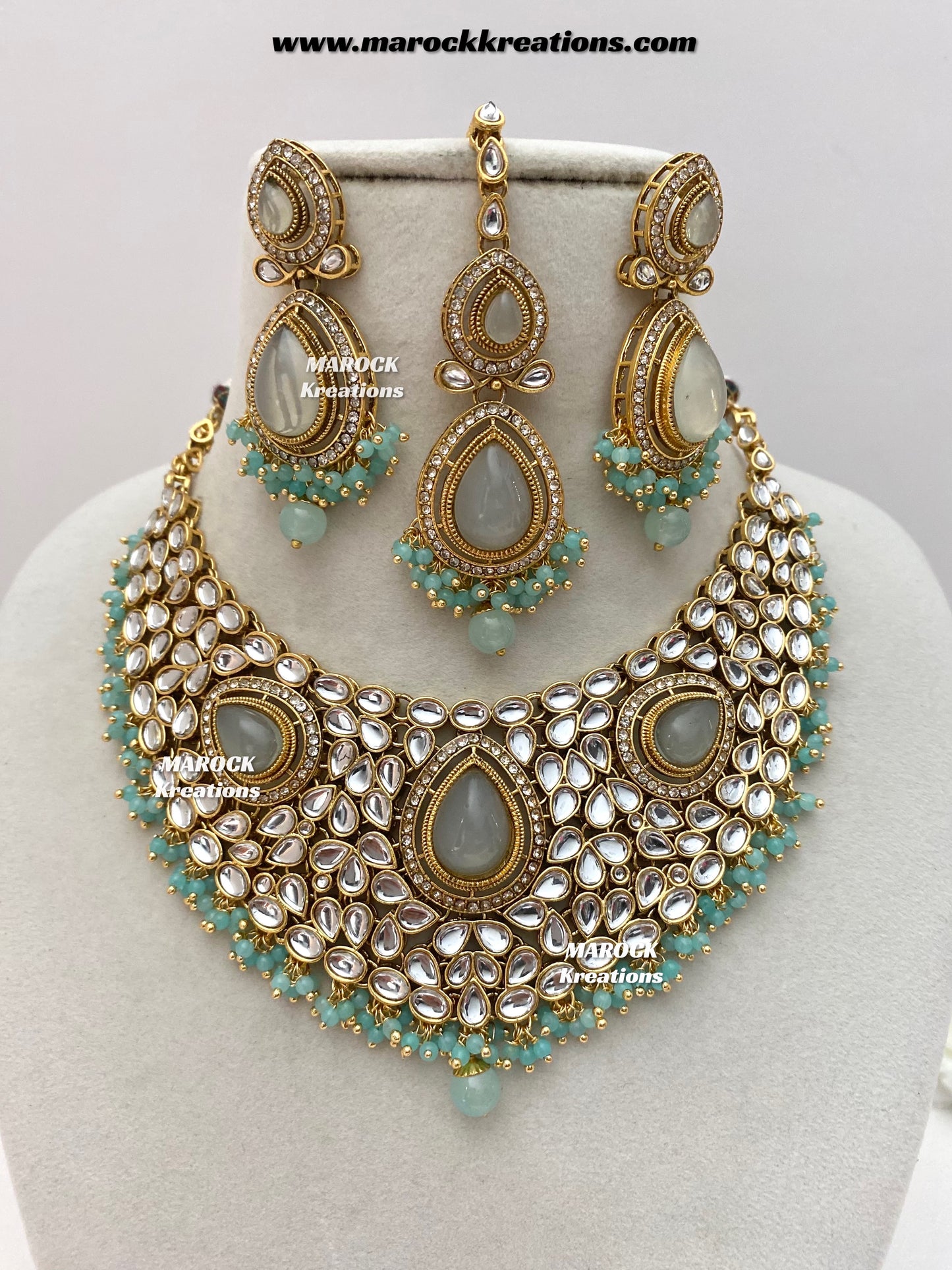 Veena Premium Quality Kundan Statement Necklace set