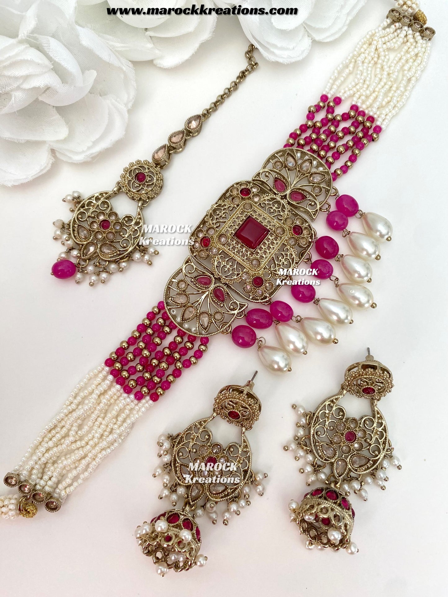 Naila Antique Gold Polki Choker set