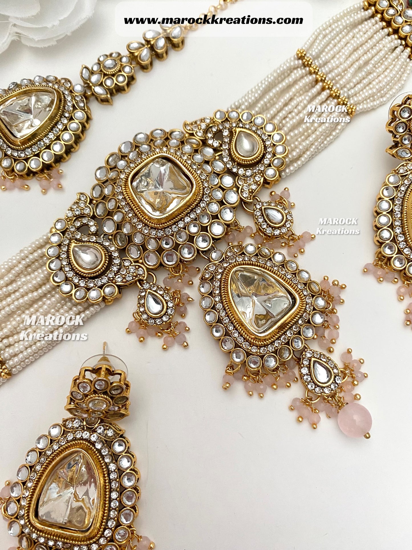 Aarzoo Kundan Statement Choker set