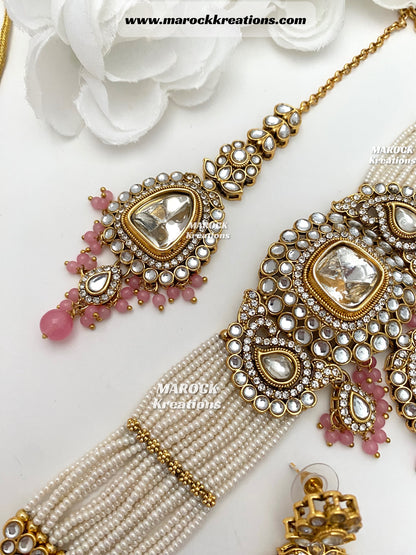 Aarzoo Kundan Statement Choker set