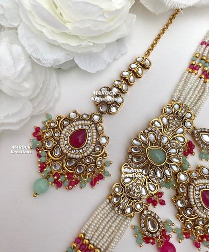 Mahima Premium Quality Kundan Choker set